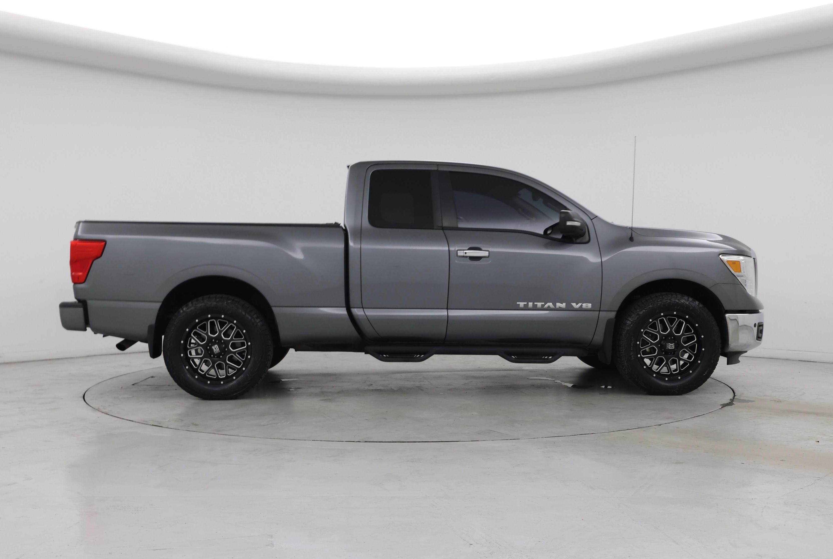 Thumbnail: 2018 Nissan Titan - 7