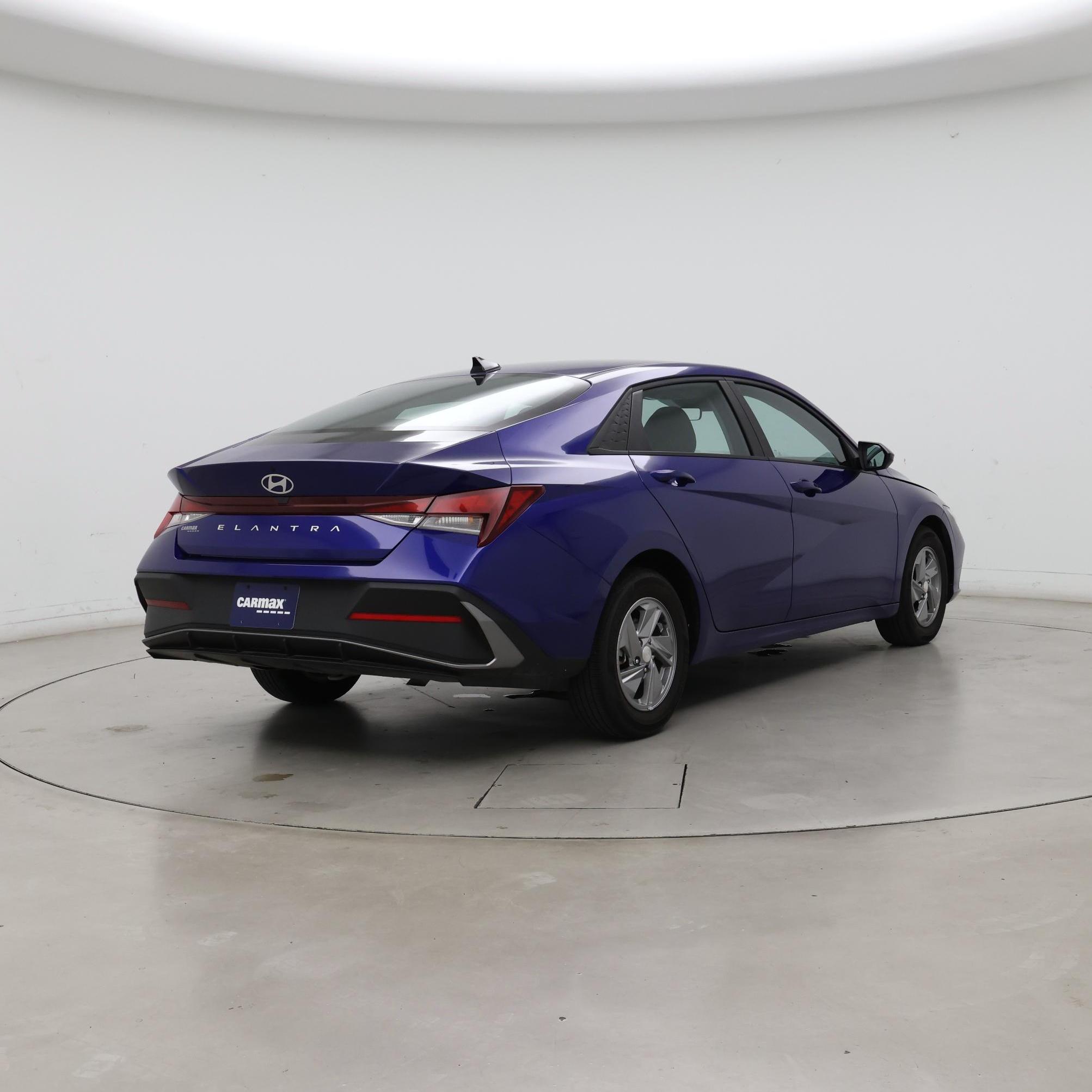 Thumbnail: 2025 Hyundai Elantra - 8