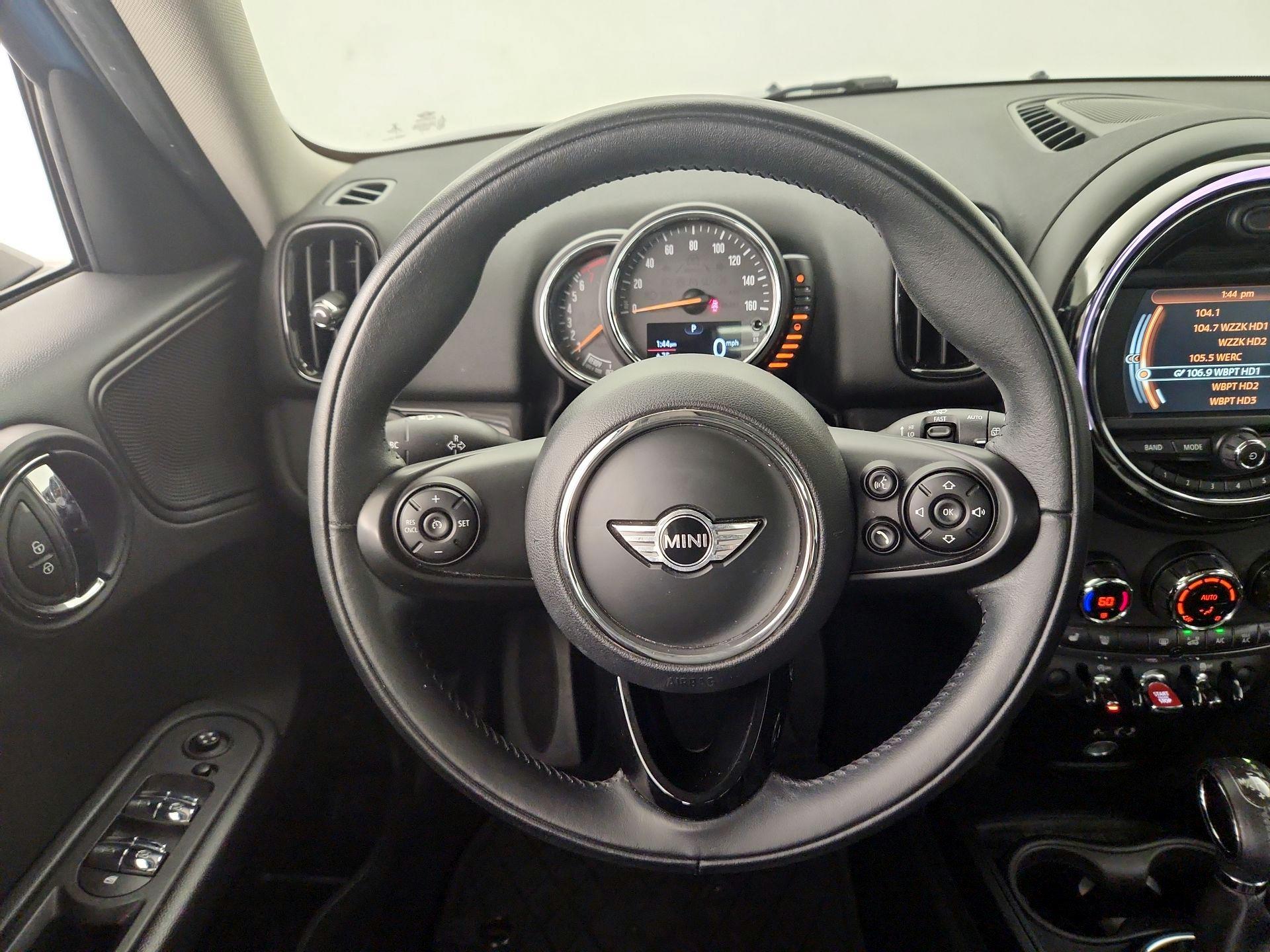 Thumbnail: 2017 MINI Cooper Countryman - 10