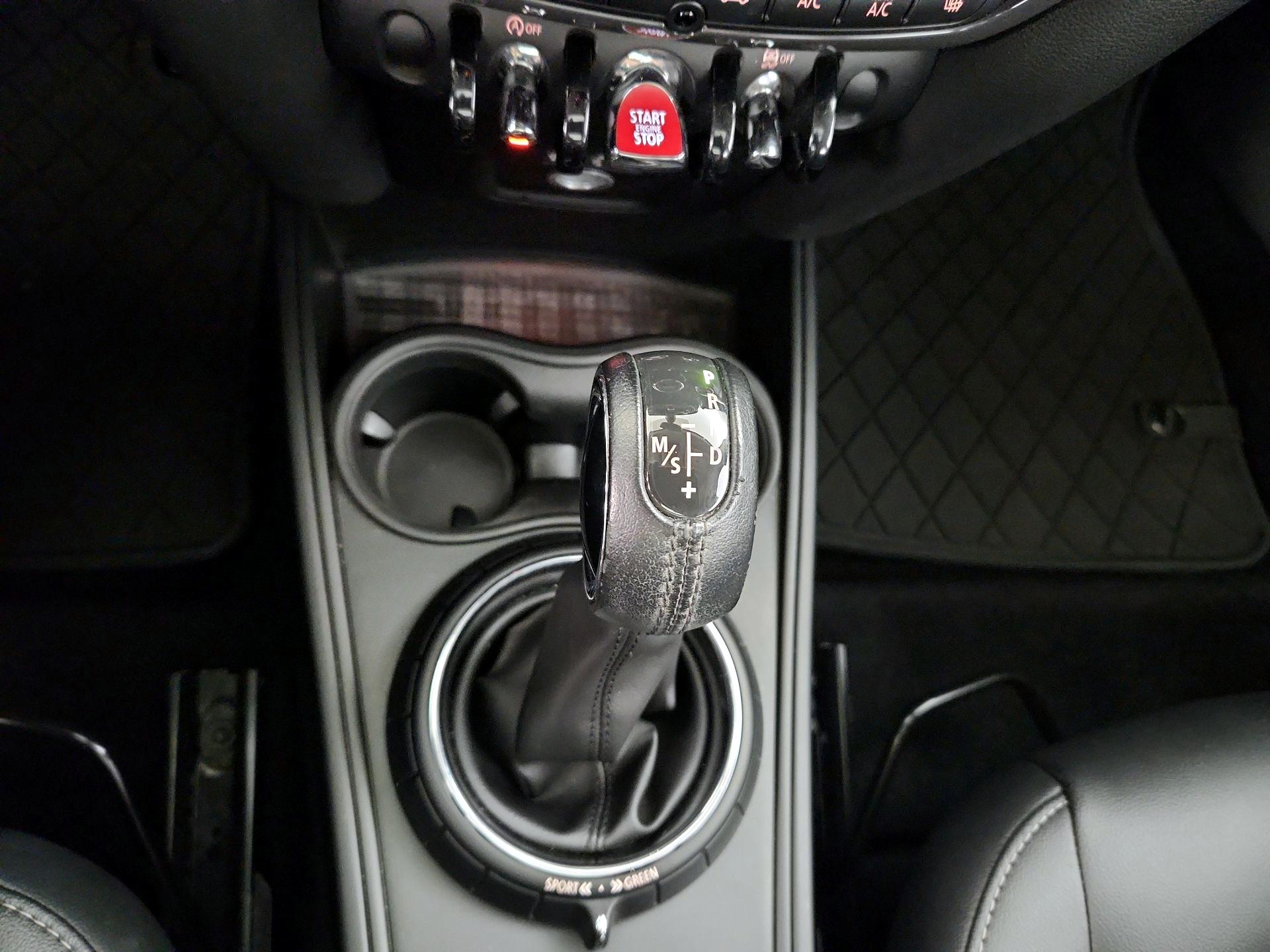 Thumbnail: 2017 MINI Cooper Countryman - 17