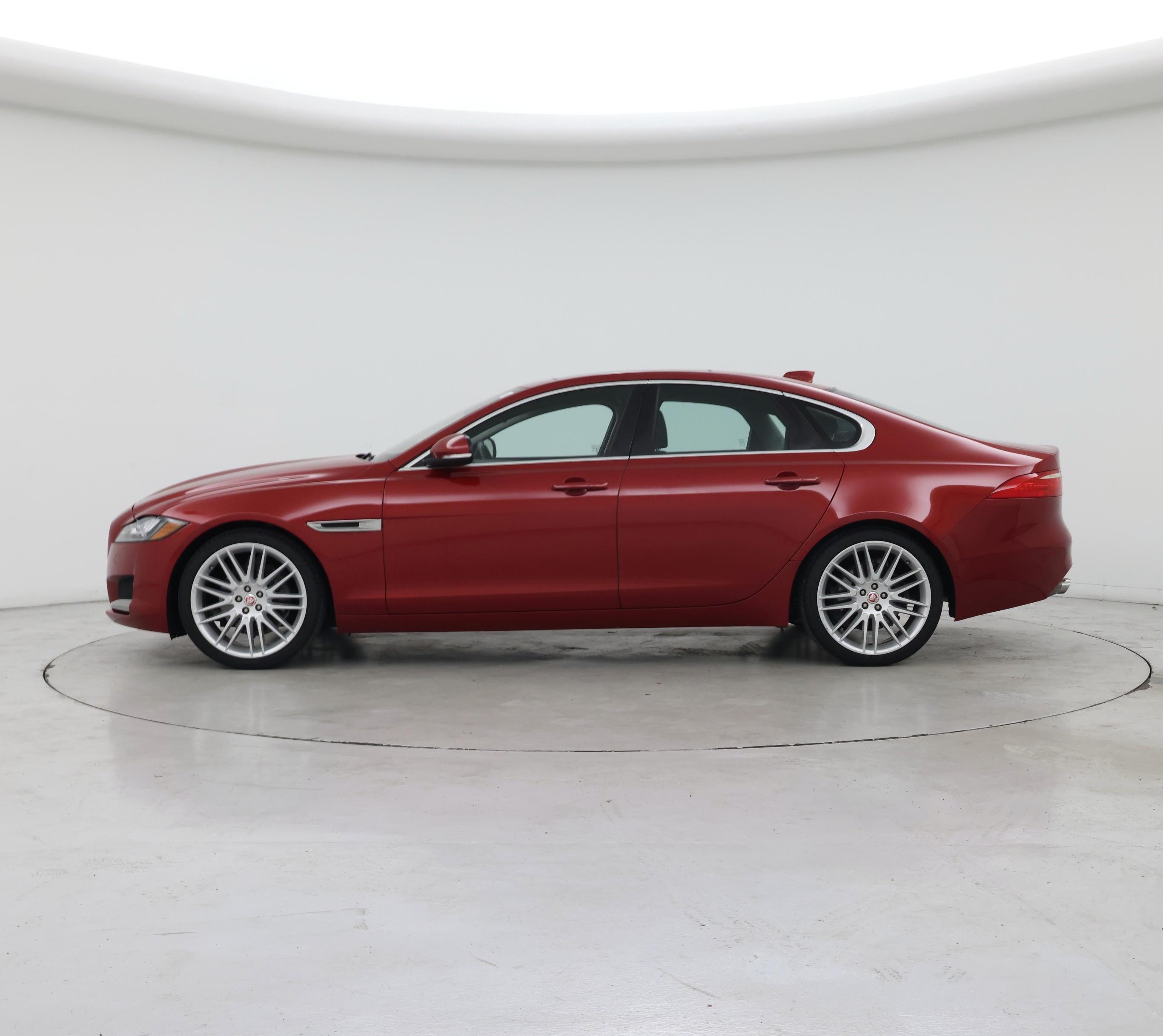 Thumbnail: 2017 Jaguar XF - 3