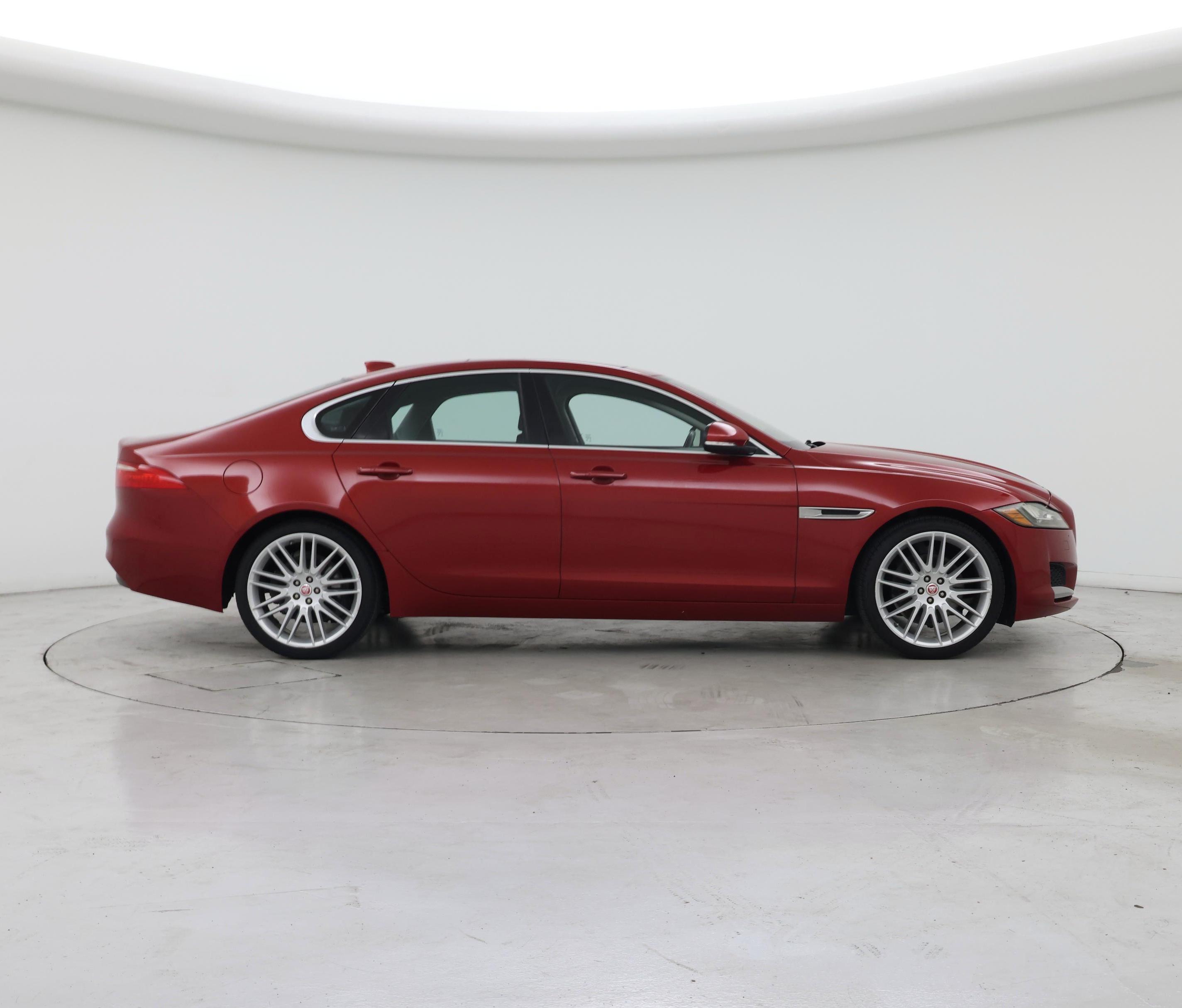 Thumbnail: 2017 Jaguar XF - 7