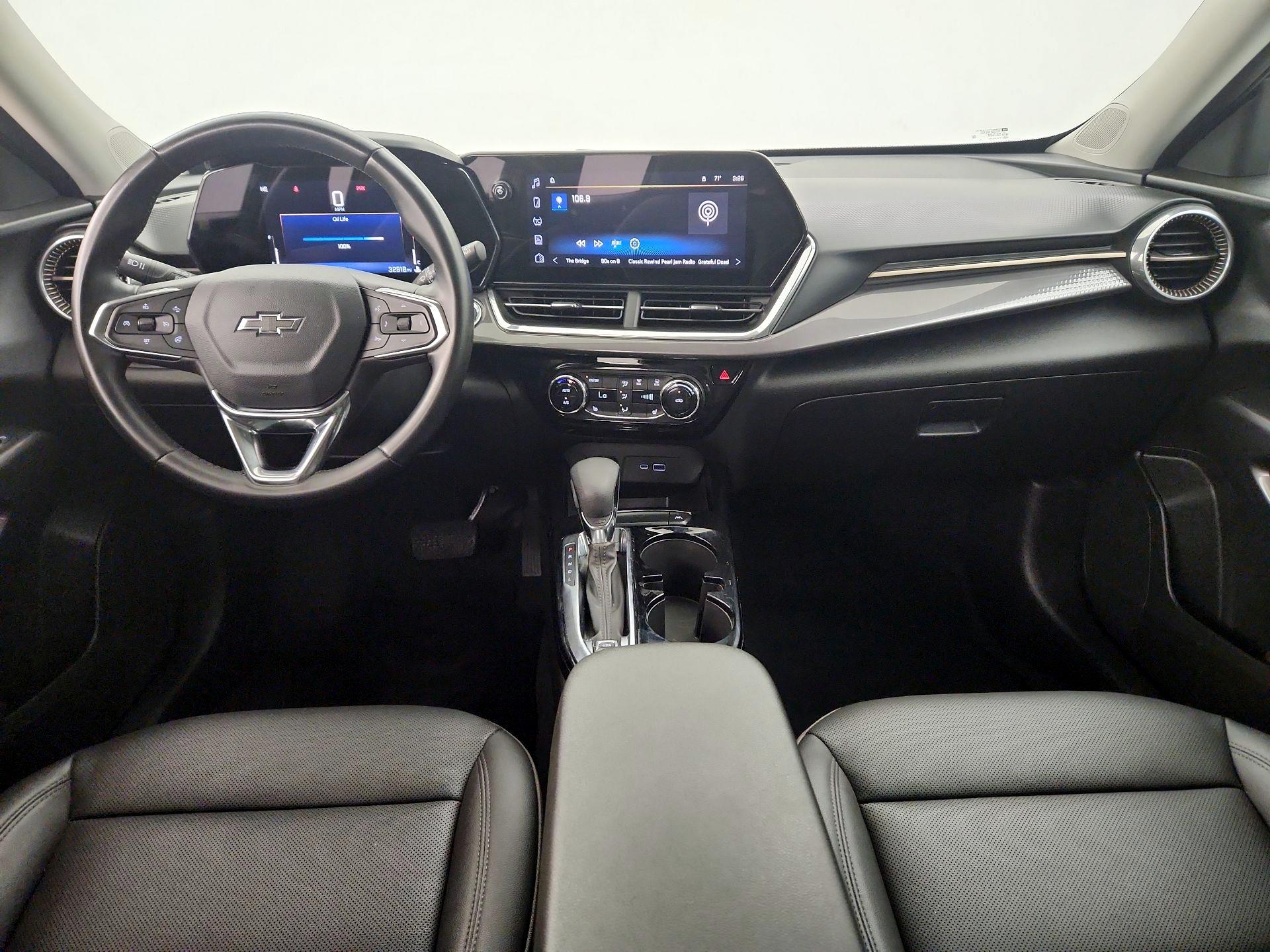 Thumbnail: 2024 Chevrolet Trax - 9