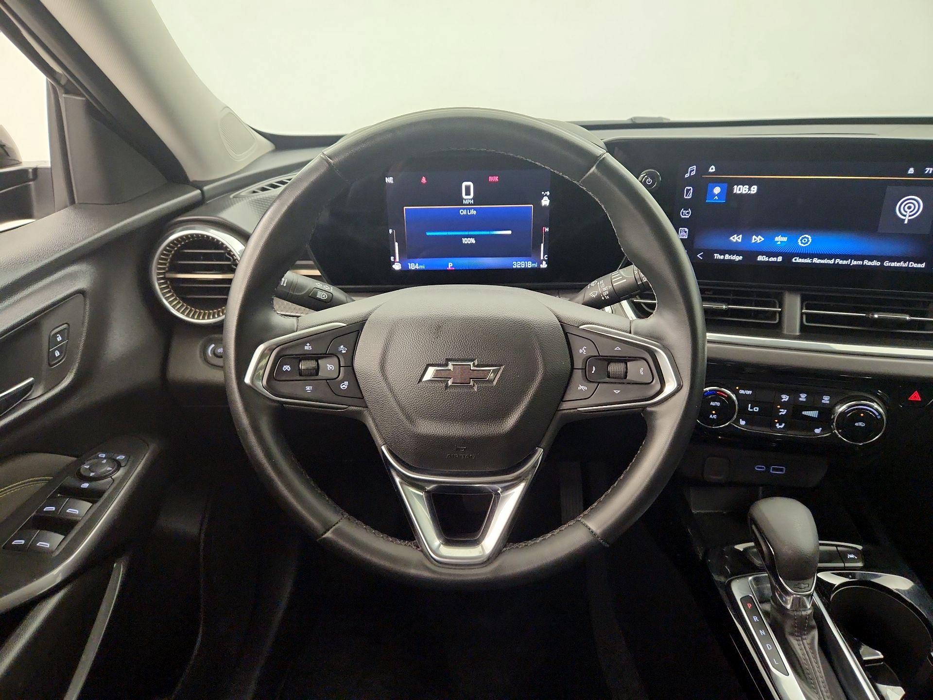 Thumbnail: 2024 Chevrolet Trax - 10