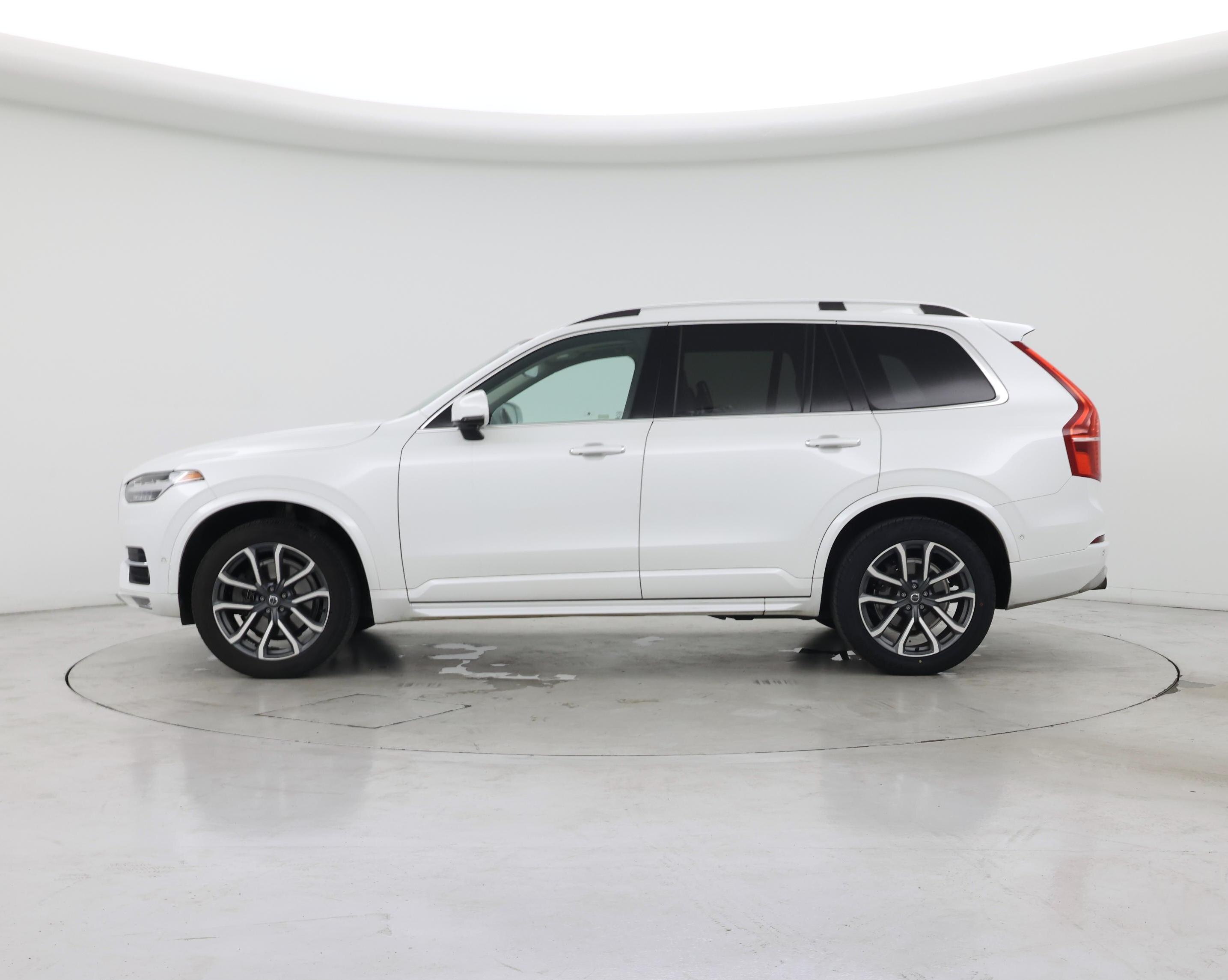 Thumbnail: 2018 Volvo XC90 - 3