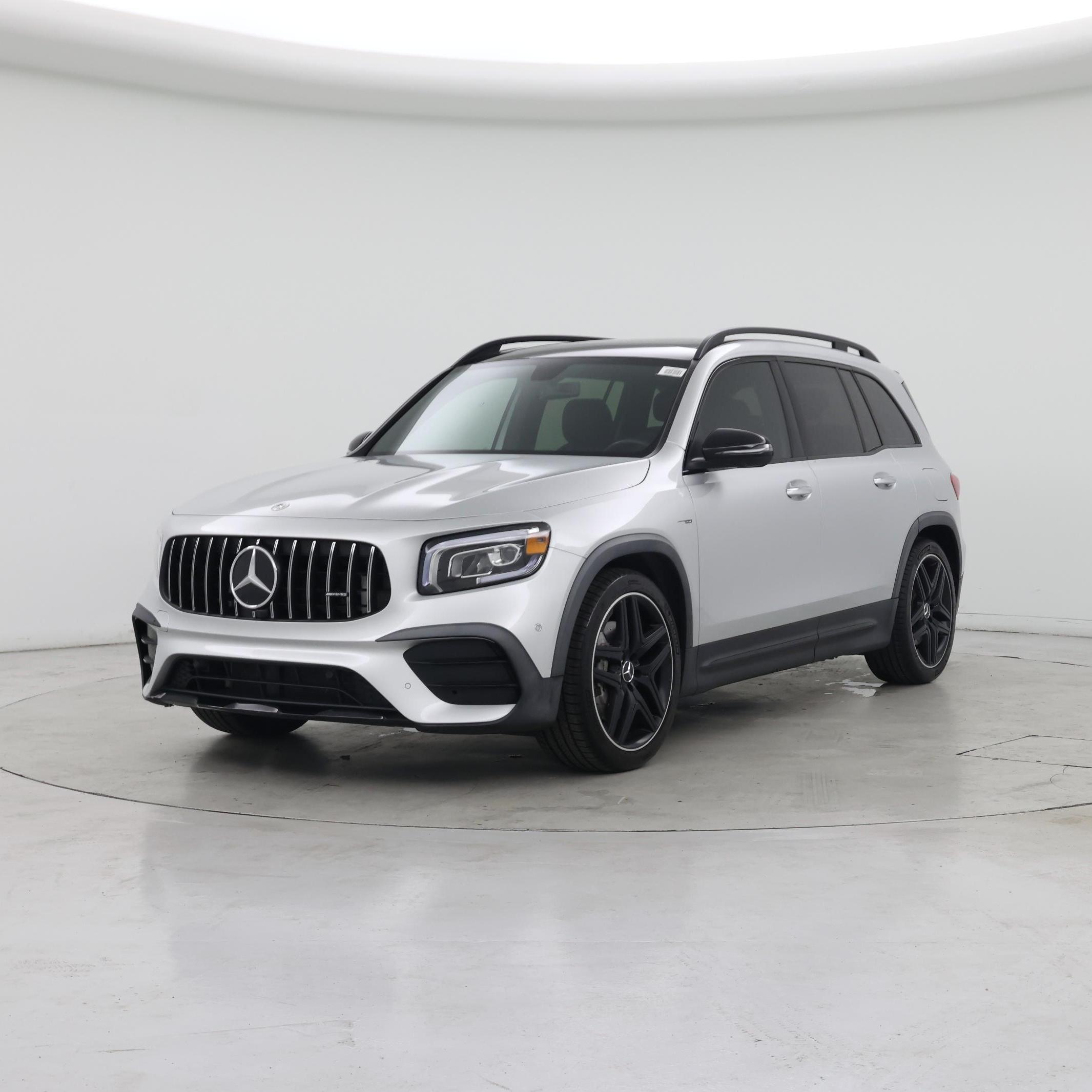 Thumbnail: 2023 Mercedes-Benz GLB - 4