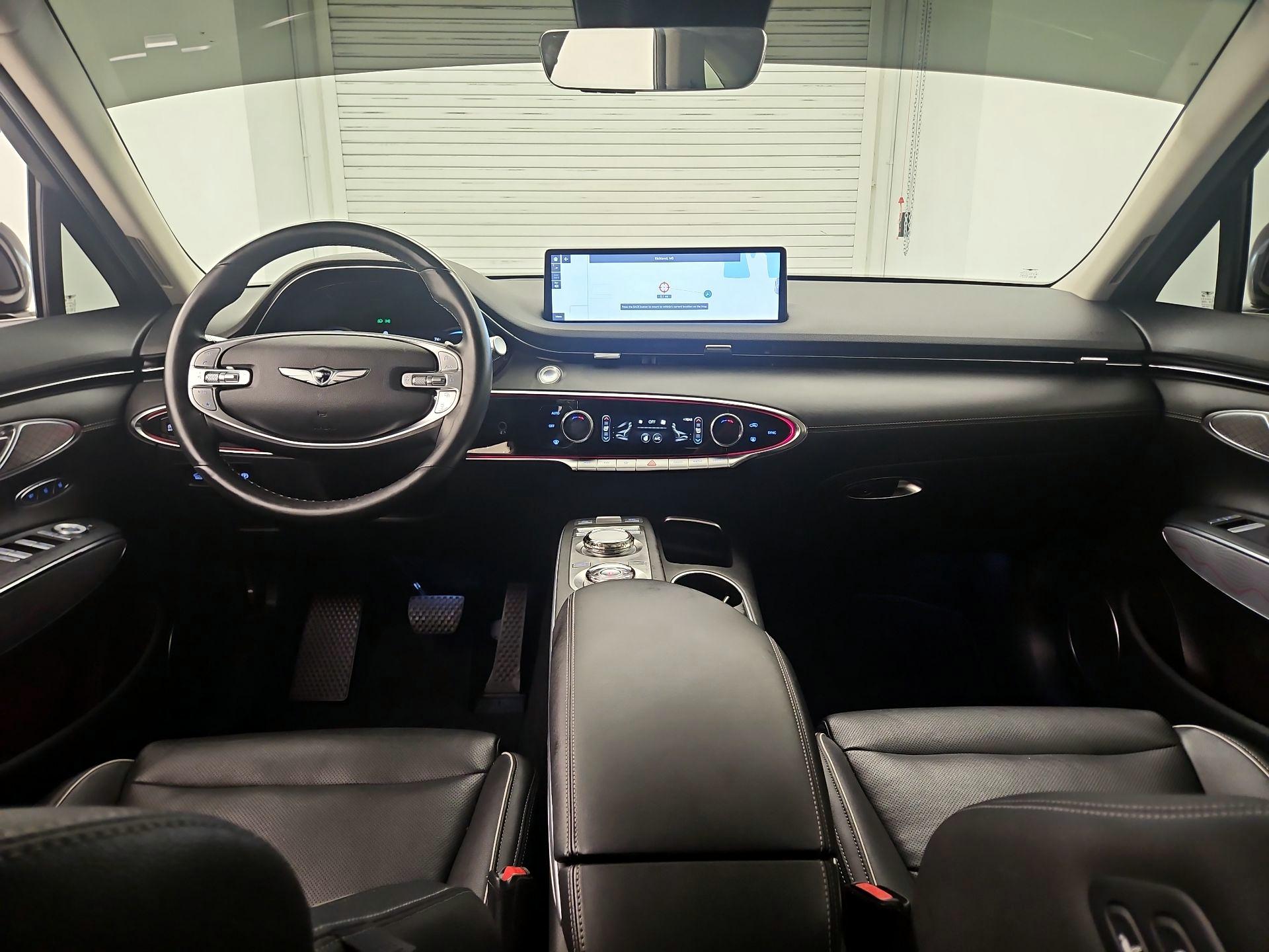 Thumbnail: 2023 Genesis GV70 - 9