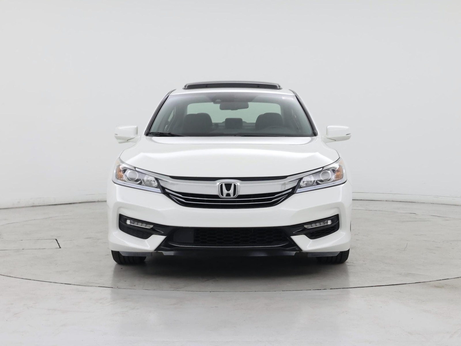 2017 Honda Accord Hybrid EX-L - Photo 6