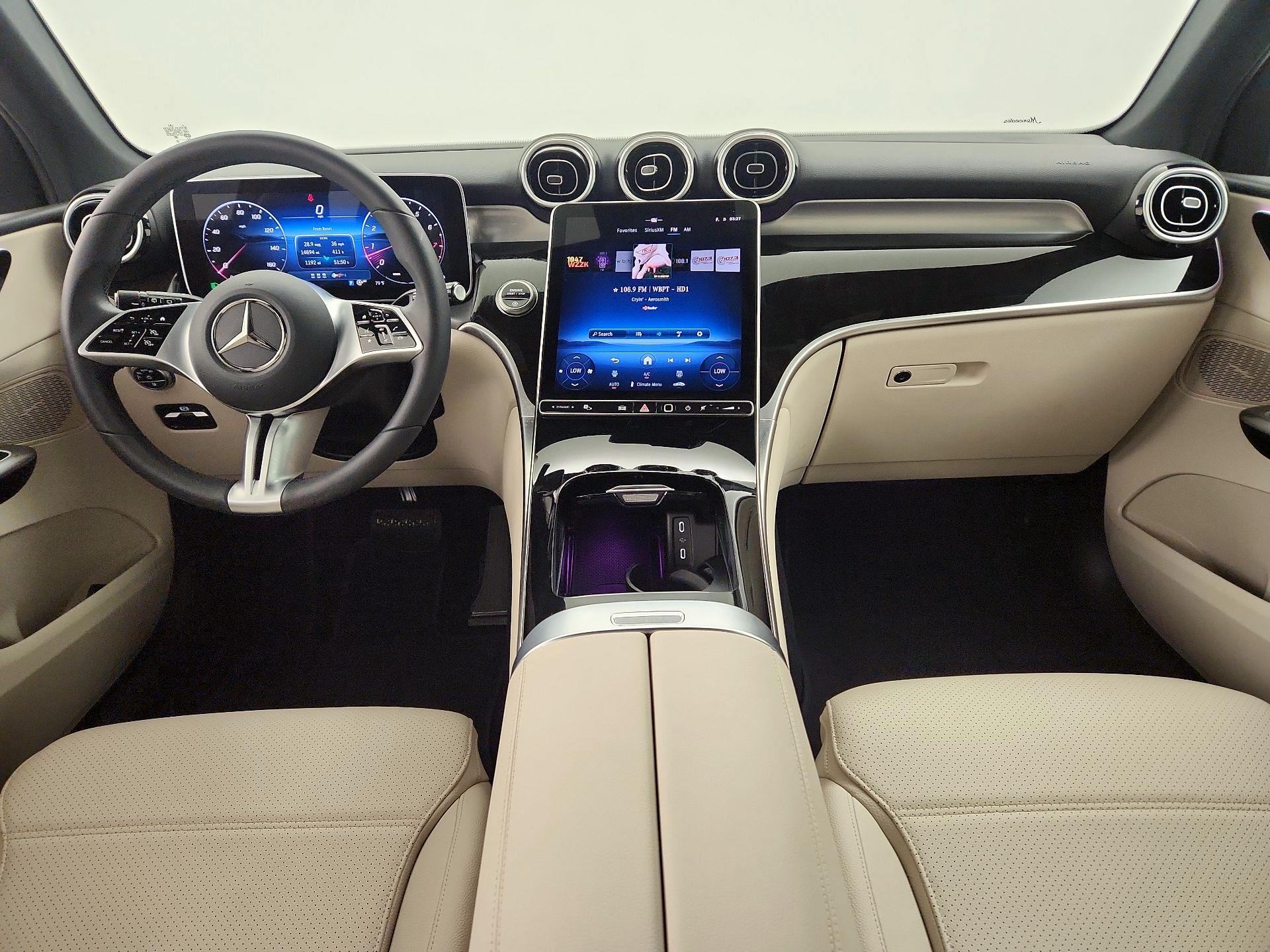 Thumbnail: 2025 Mercedes-Benz GLC - 9