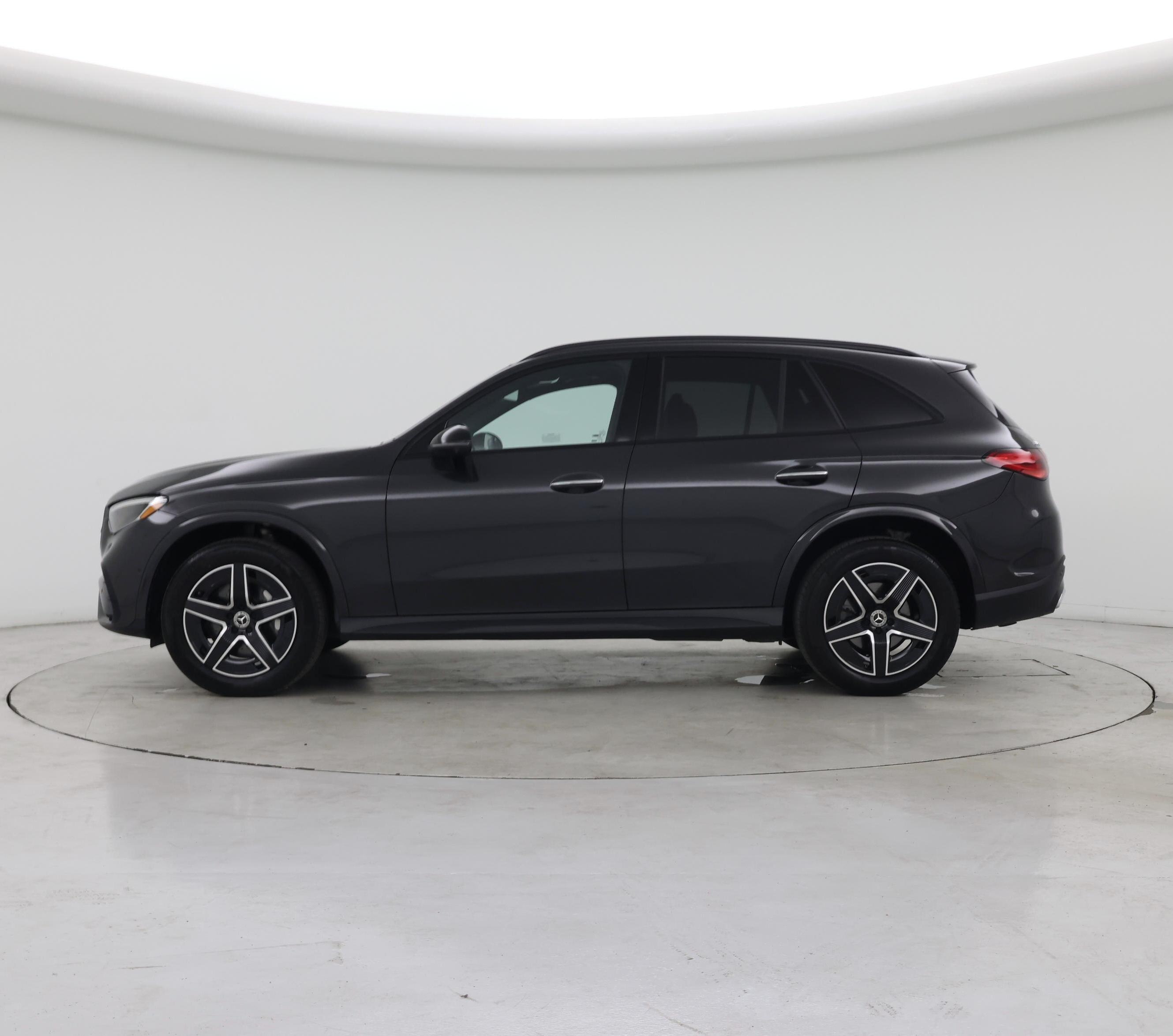 Thumbnail: 2025 Mercedes-Benz GLC - 3