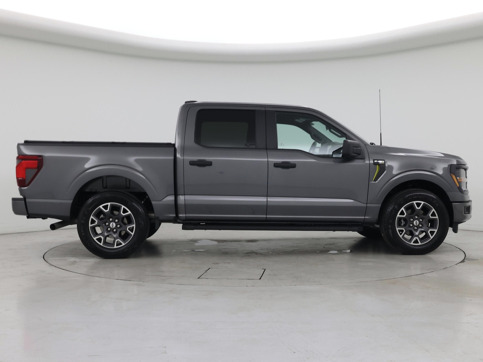2024 Ford F-150 STX - Photo 8
