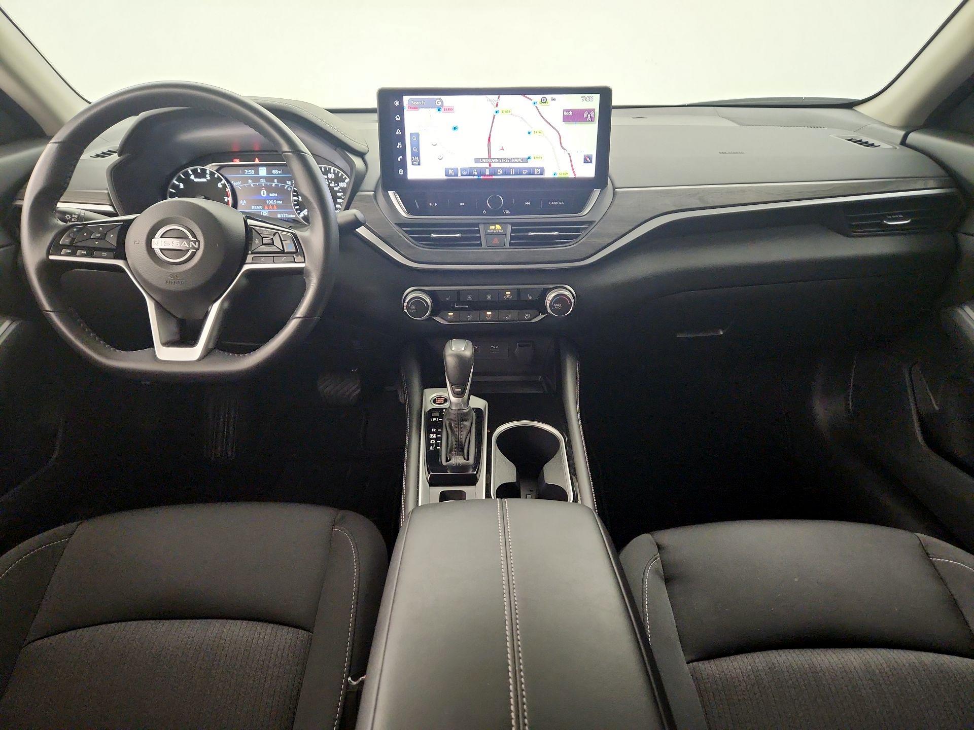 Thumbnail: 2024 Nissan Altima - 9