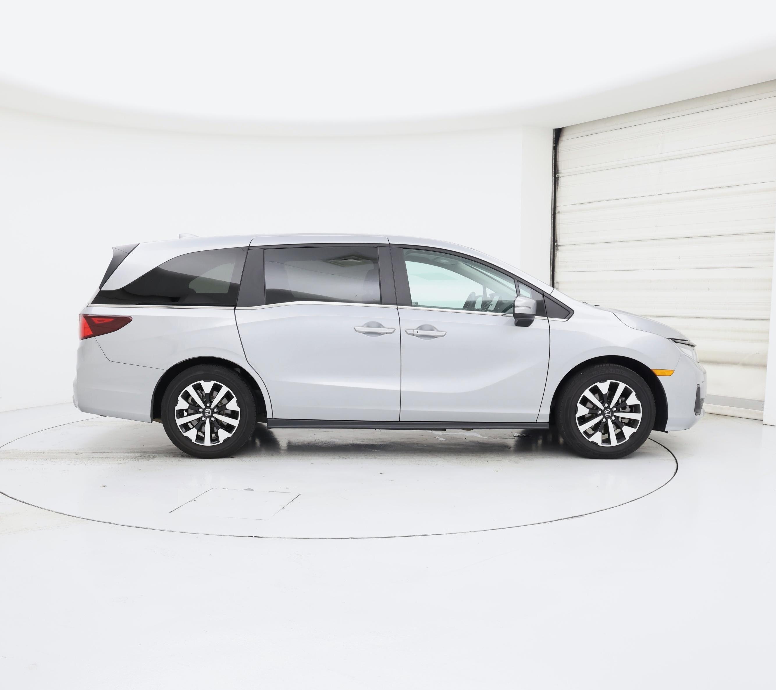 Thumbnail: 2025 Honda Odyssey - 7