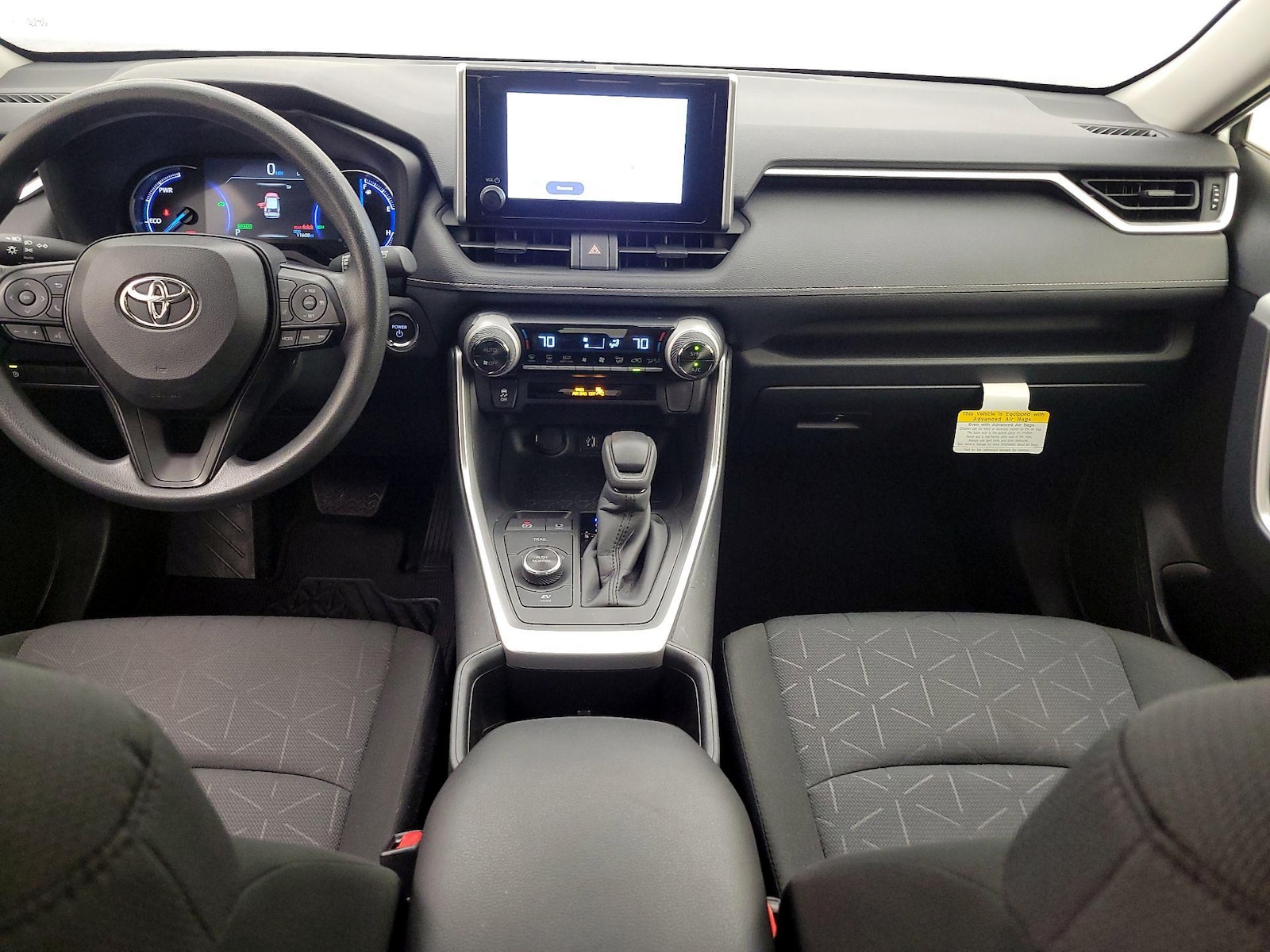 2025 Toyota RAV4 XLE - Photo 10