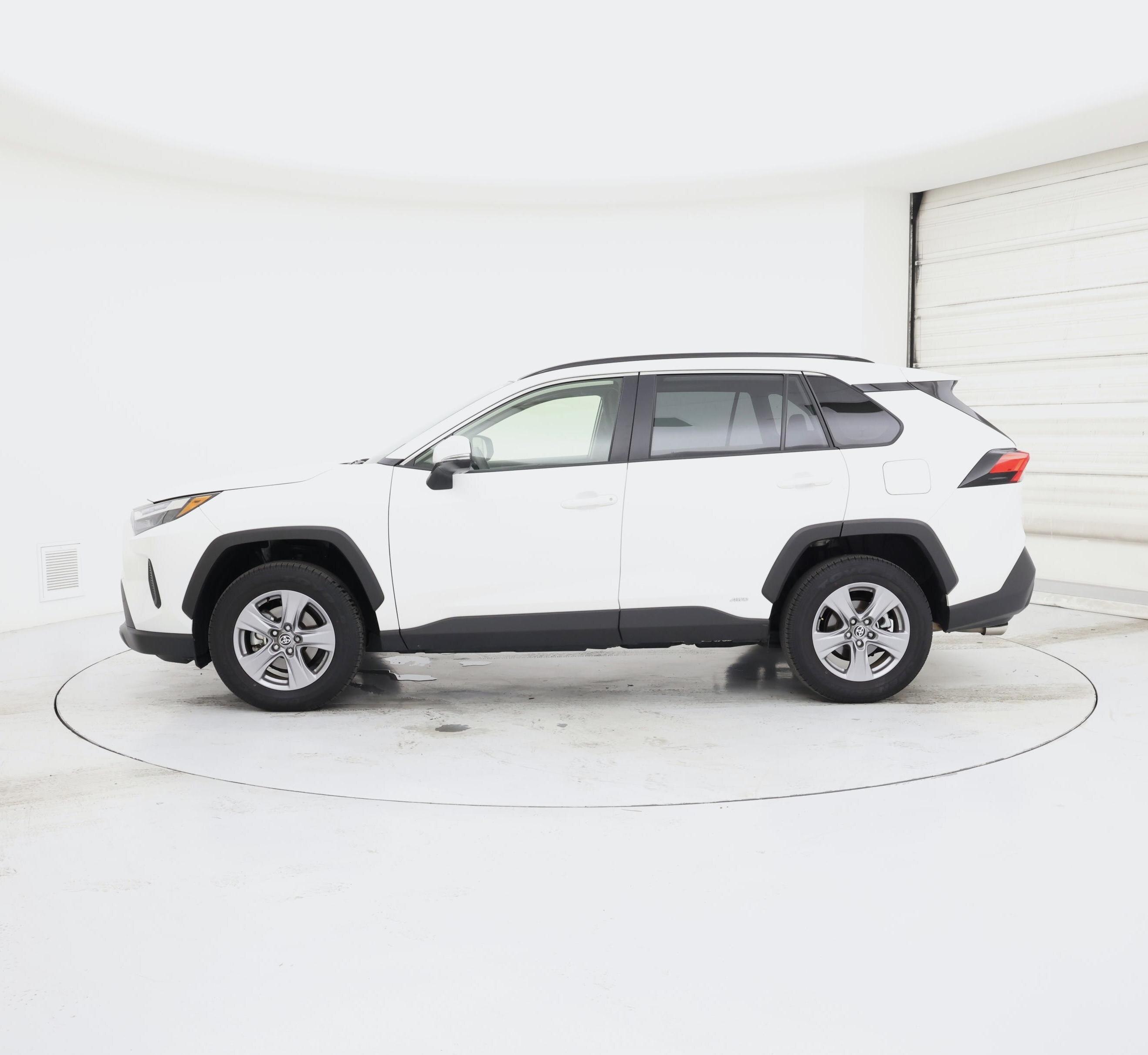 Thumbnail: 2025 Toyota RAV4 - 3