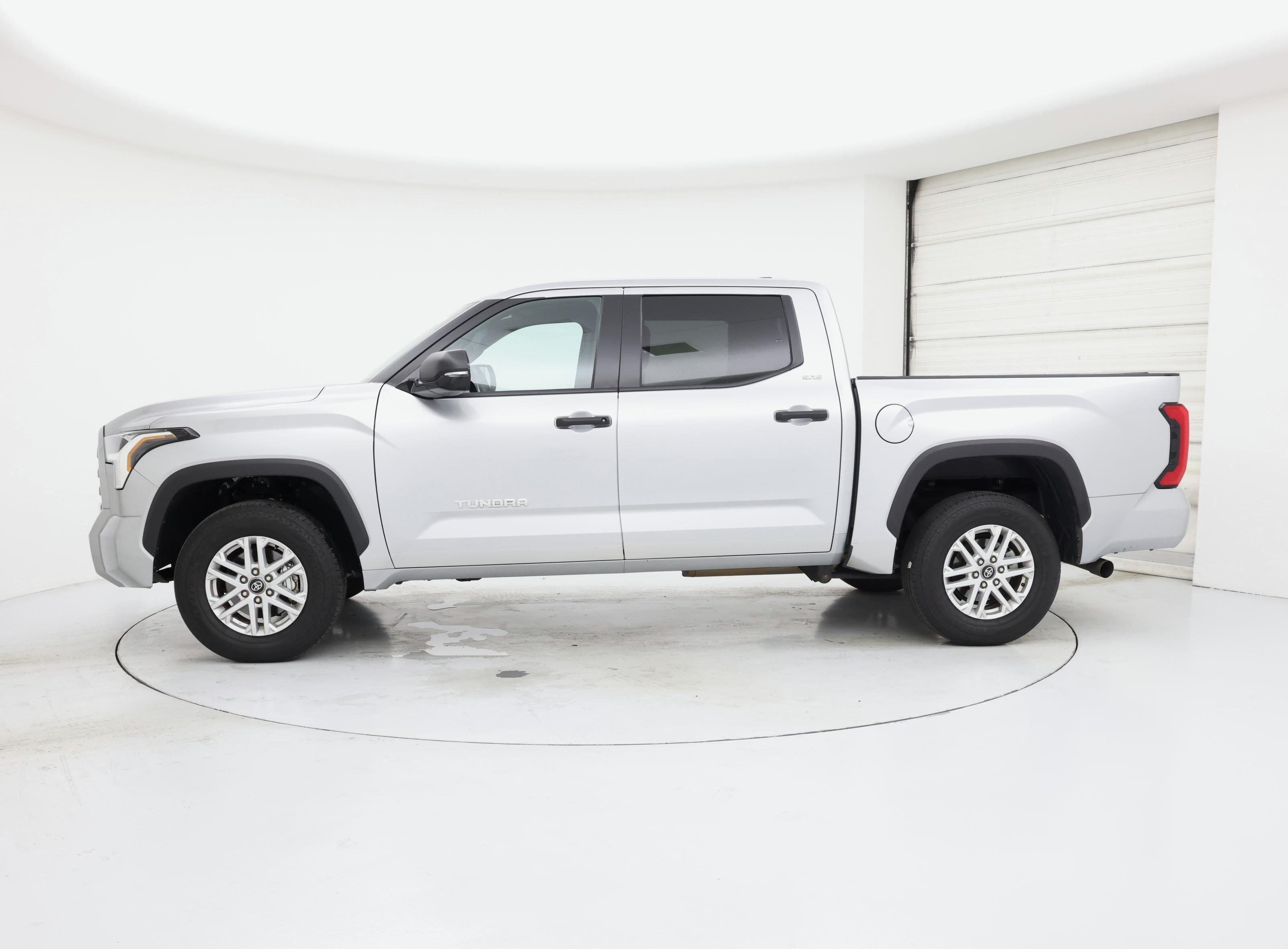 Thumbnail: 2025 Toyota Tundra - 3