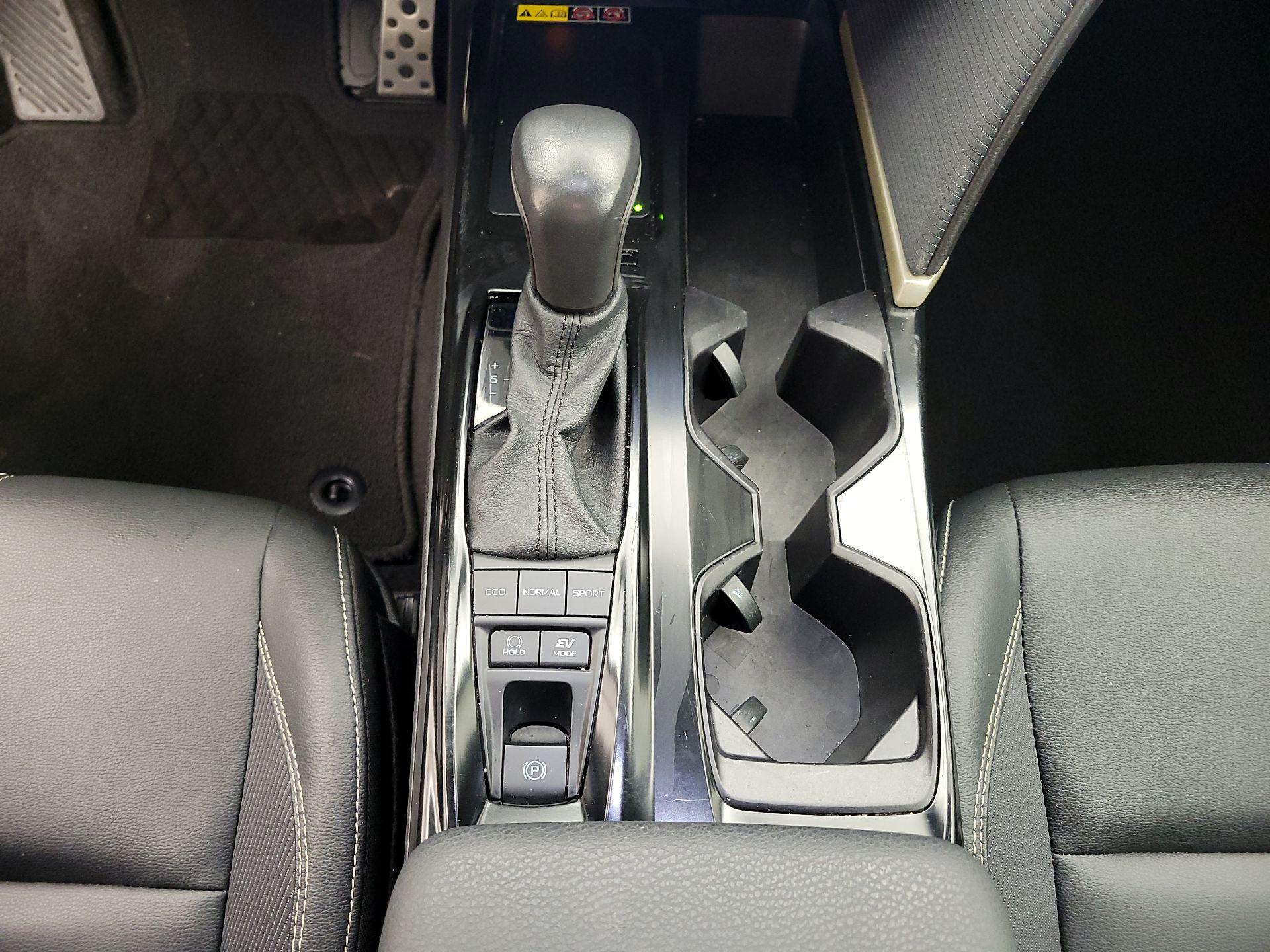Thumbnail: 2025 Toyota Camry - 17