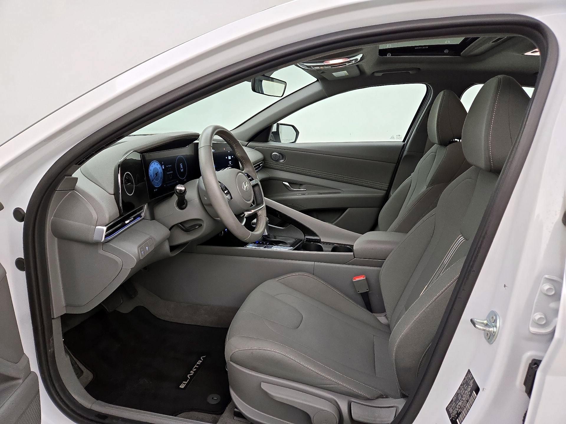 Thumbnail: 2025 Hyundai Elantra - 11