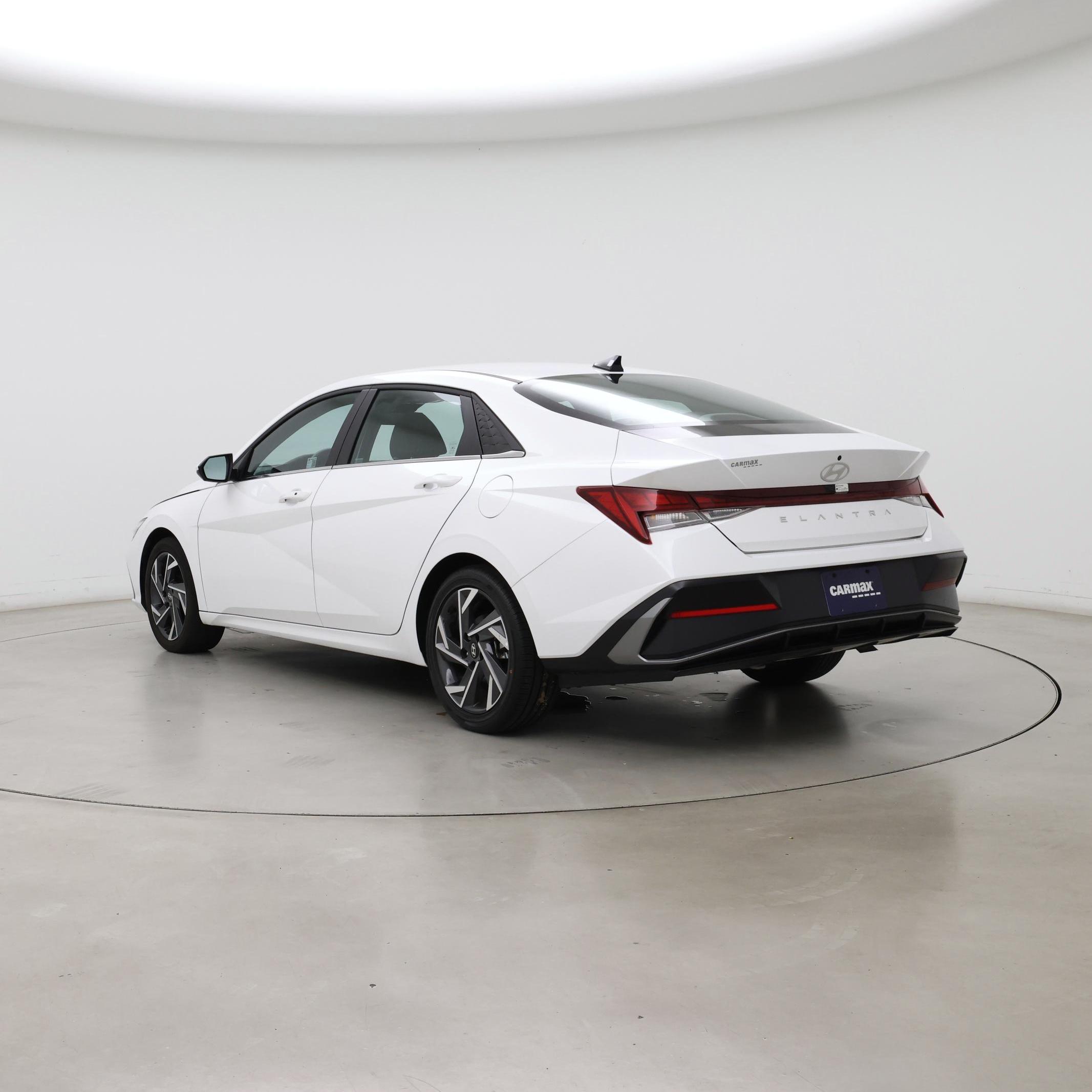 Thumbnail: 2025 Hyundai Elantra - 2