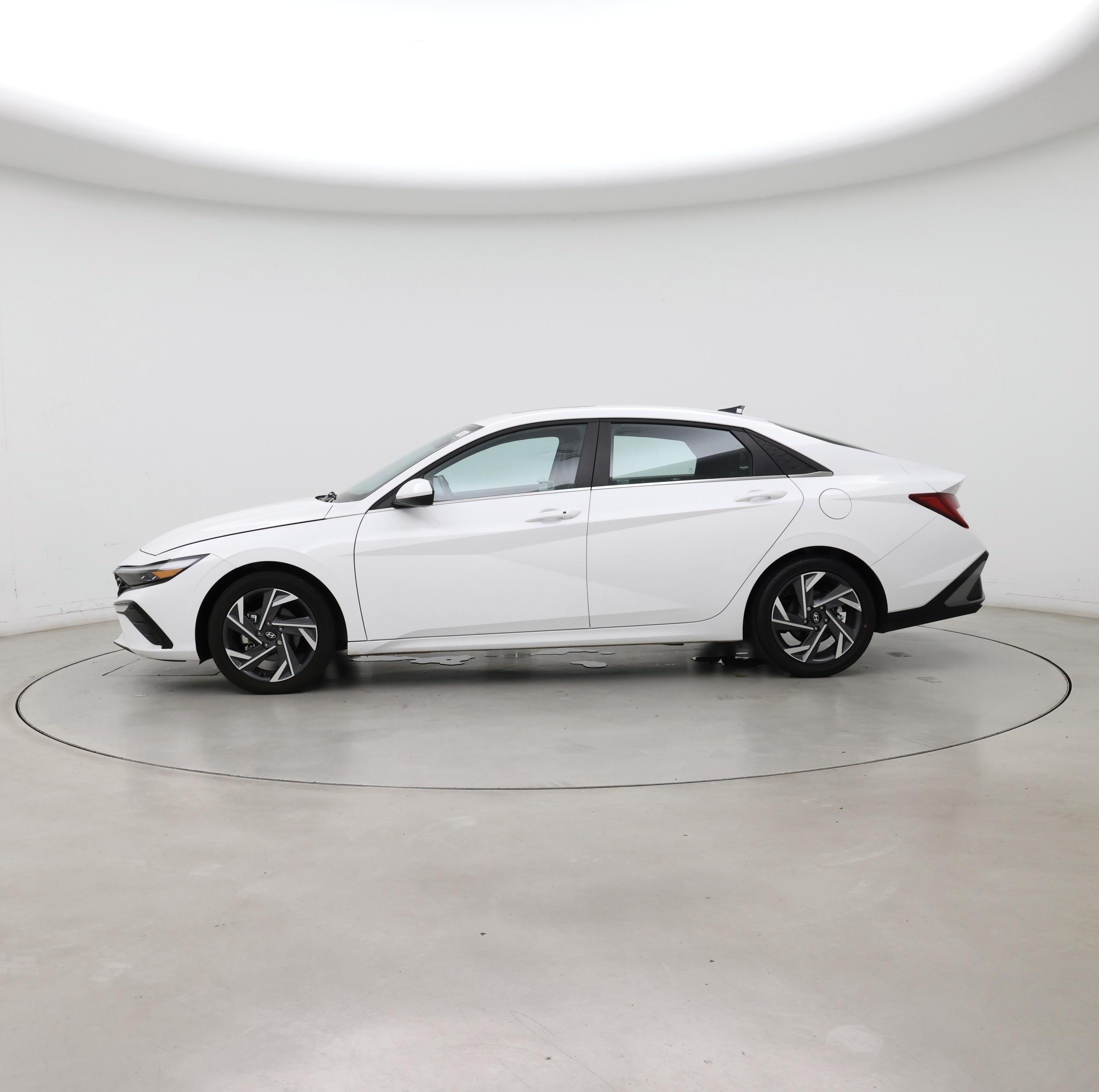 Thumbnail: 2025 Hyundai Elantra - 3