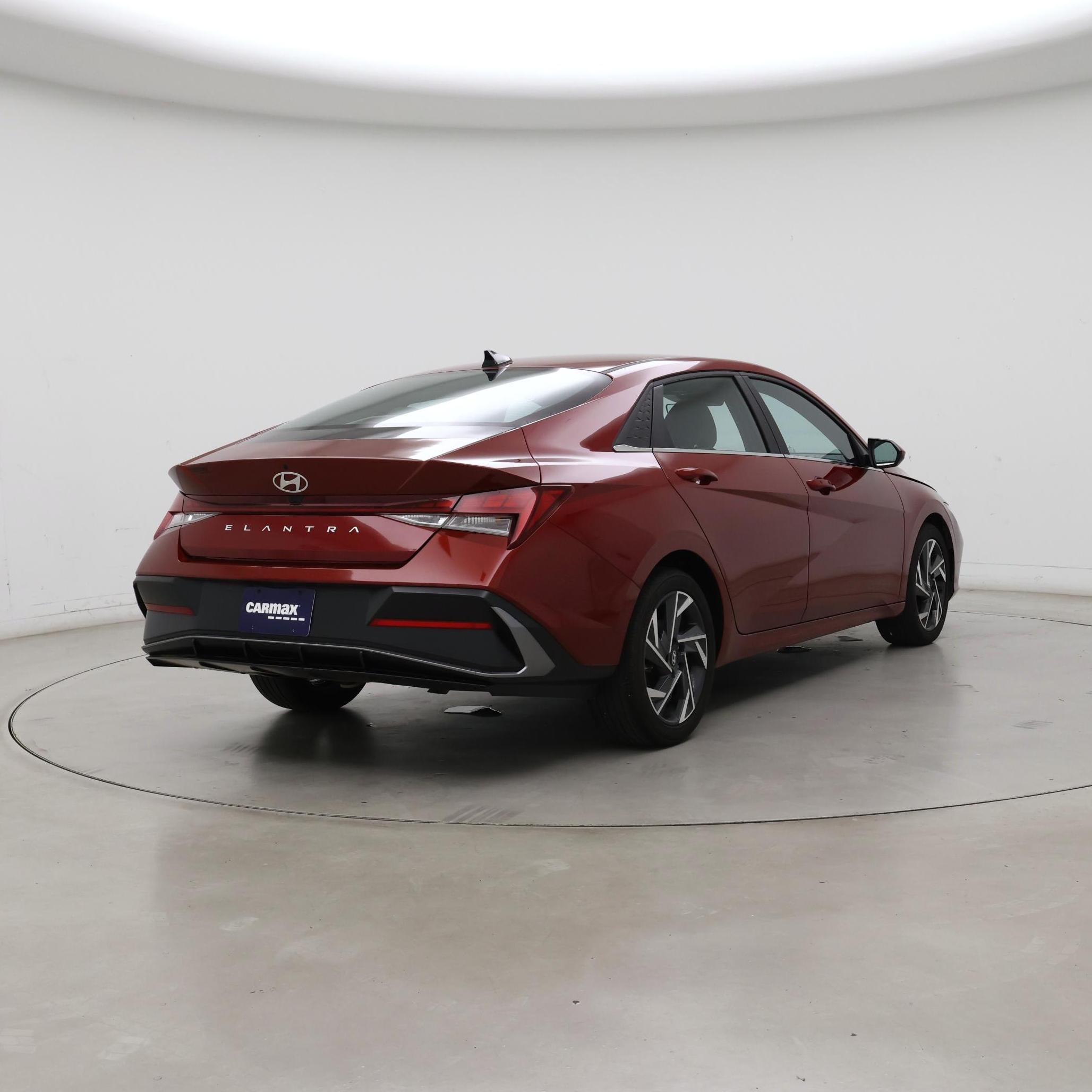 Thumbnail: 2024 Hyundai Elantra - 8