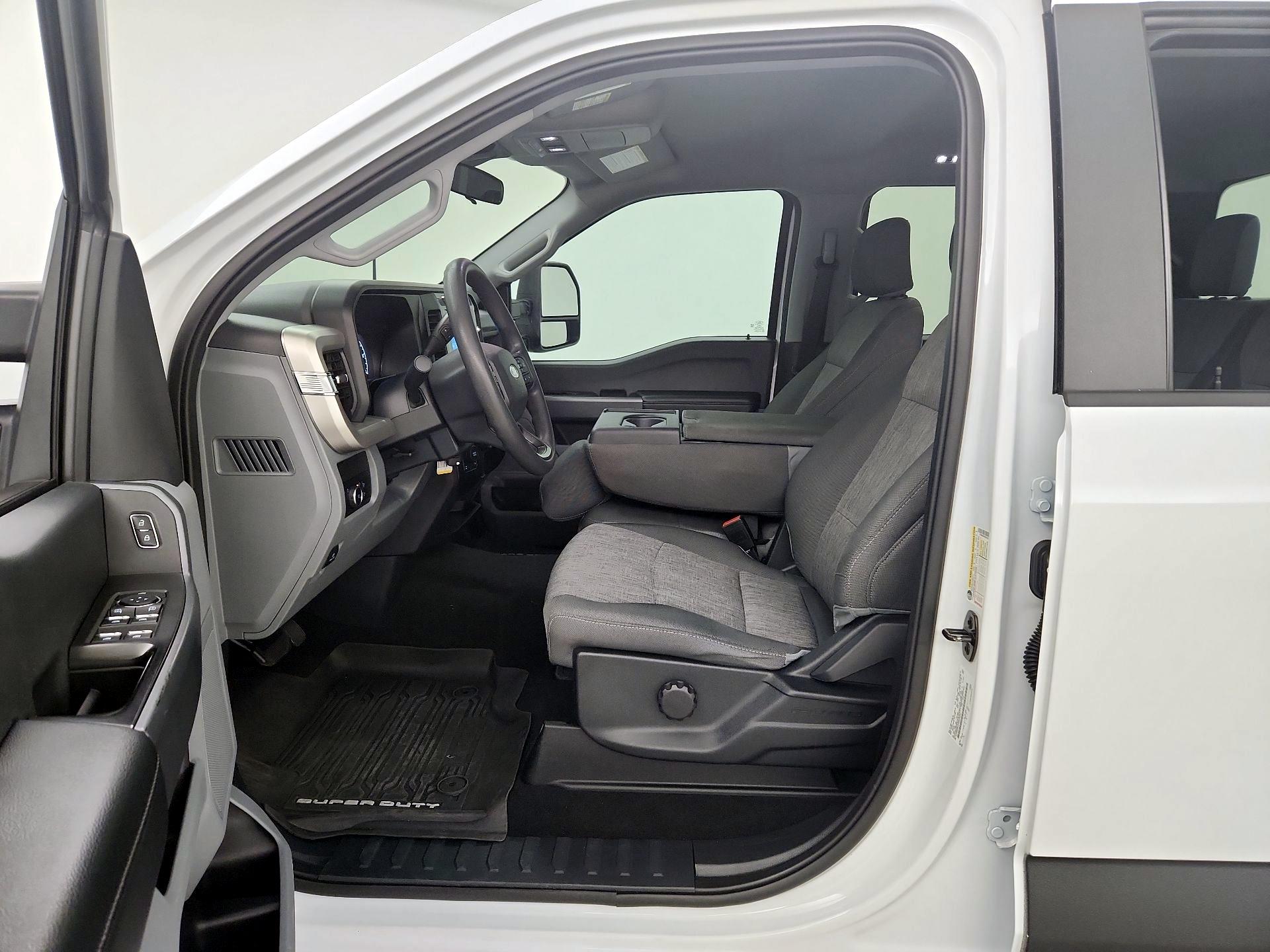 Thumbnail: 2023 Ford F-250 - 11