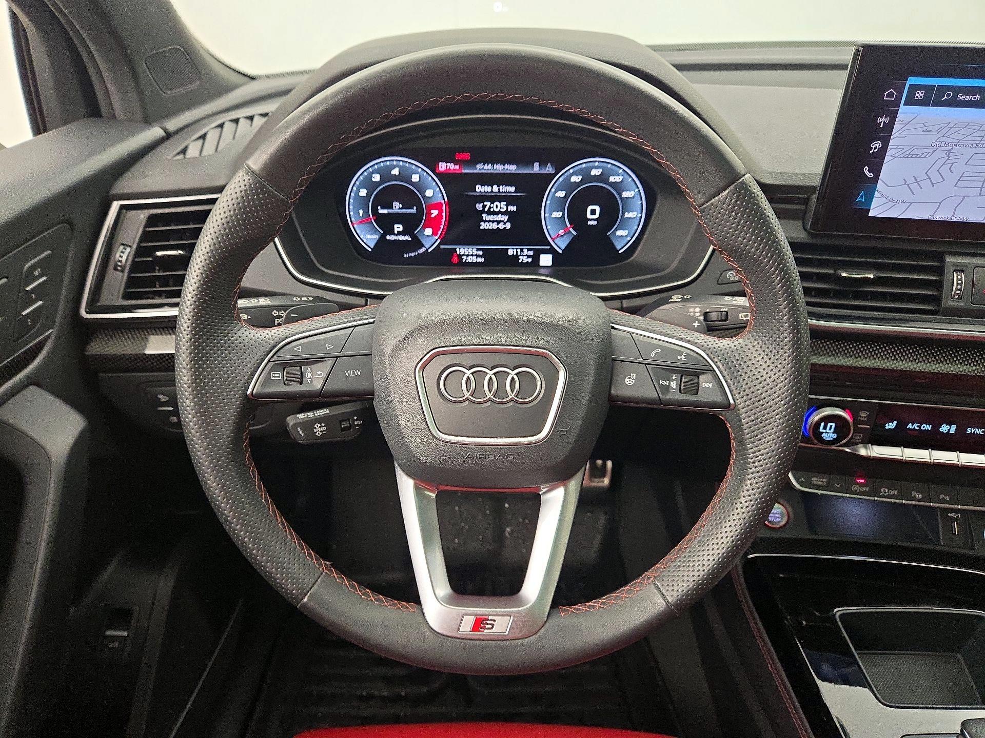 Thumbnail: 2024 Audi SQ5 - 10