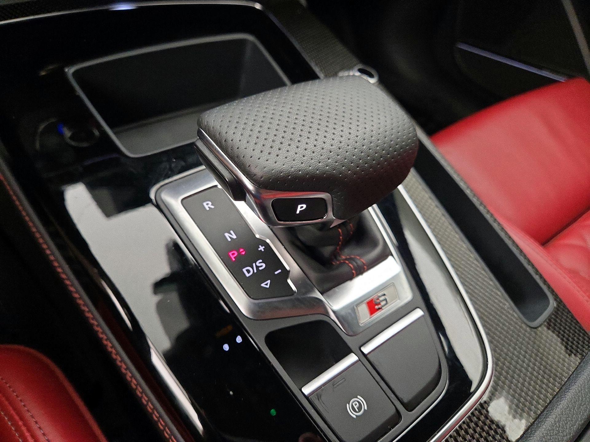 Thumbnail: 2024 Audi SQ5 - 18
