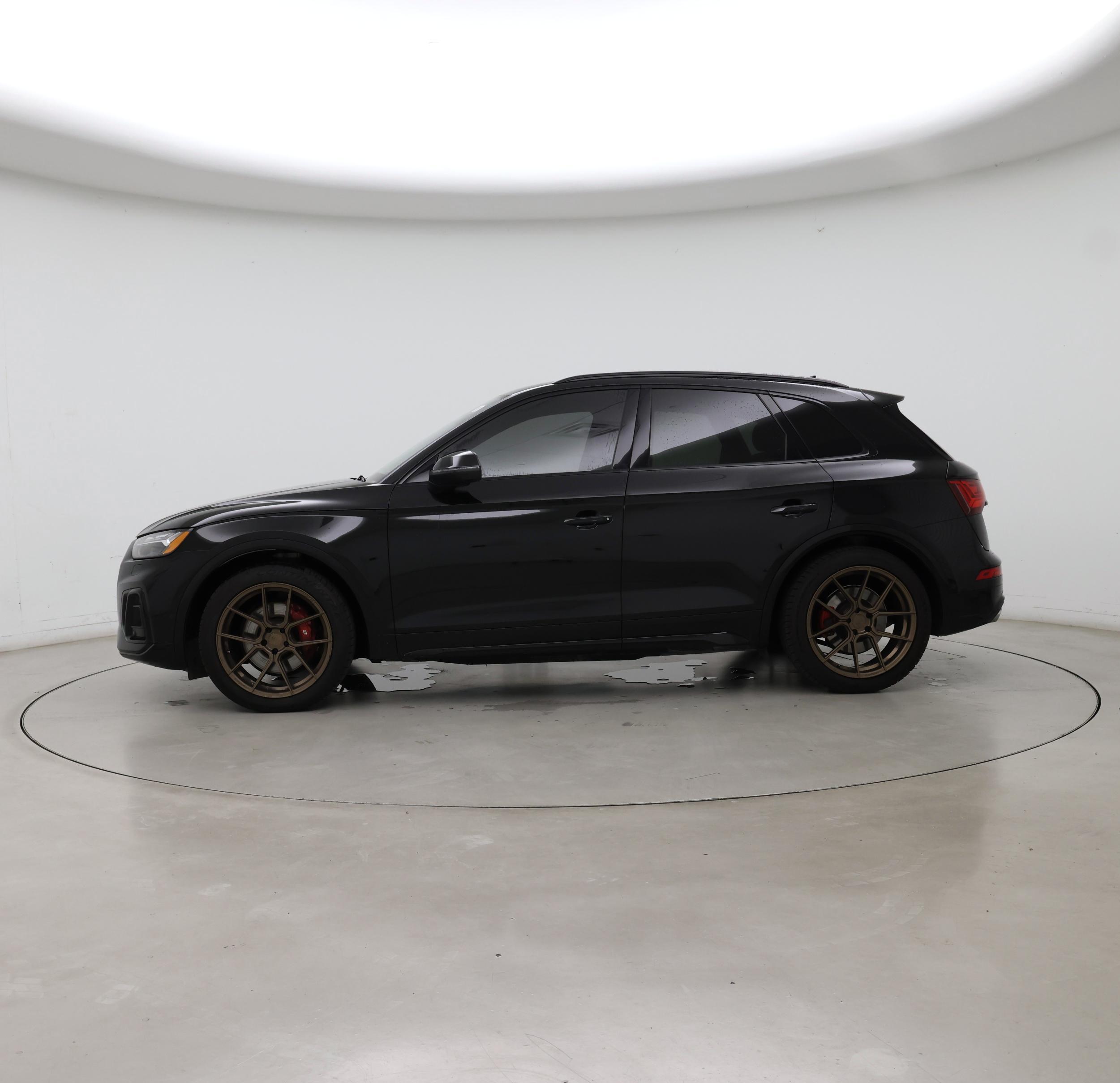 Thumbnail: 2024 Audi SQ5 - 3