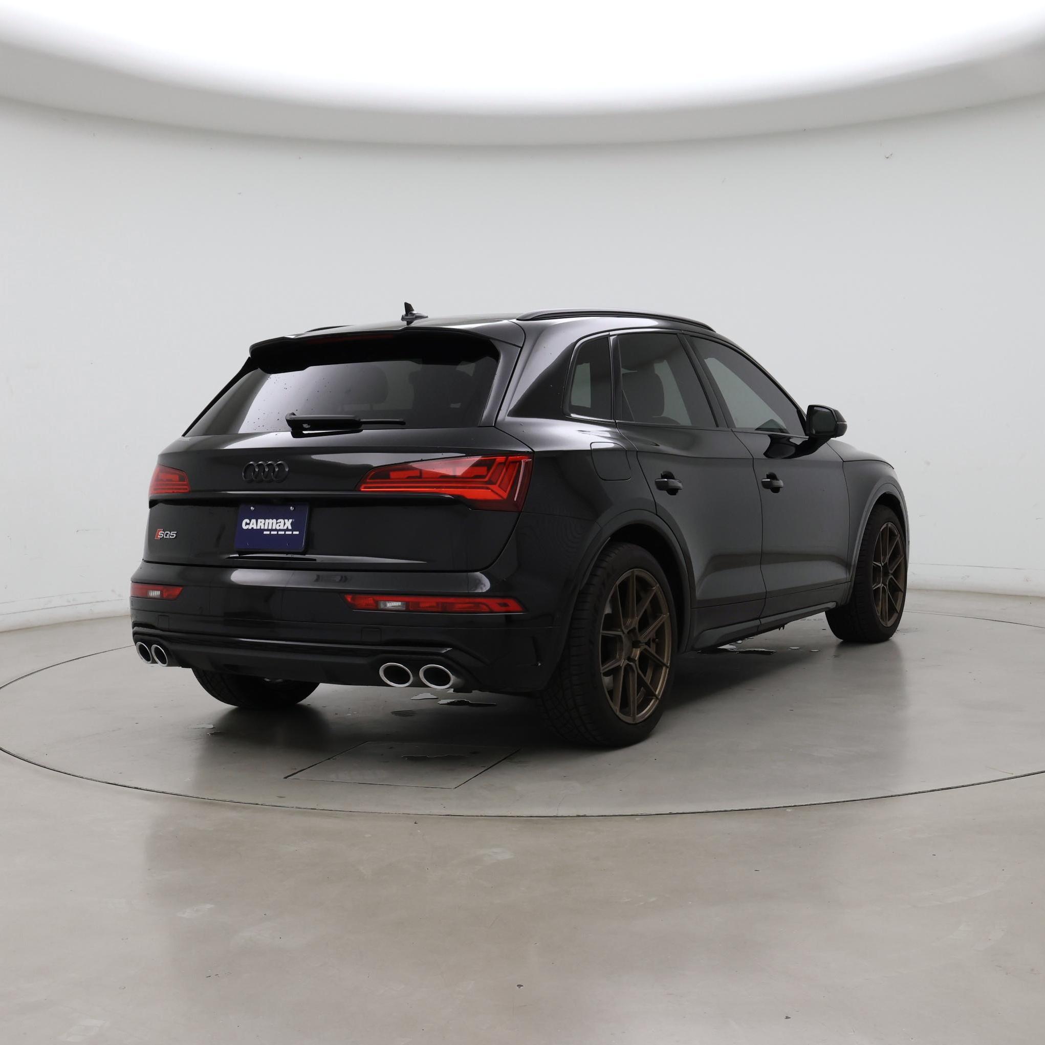 Thumbnail: 2024 Audi SQ5 - 8