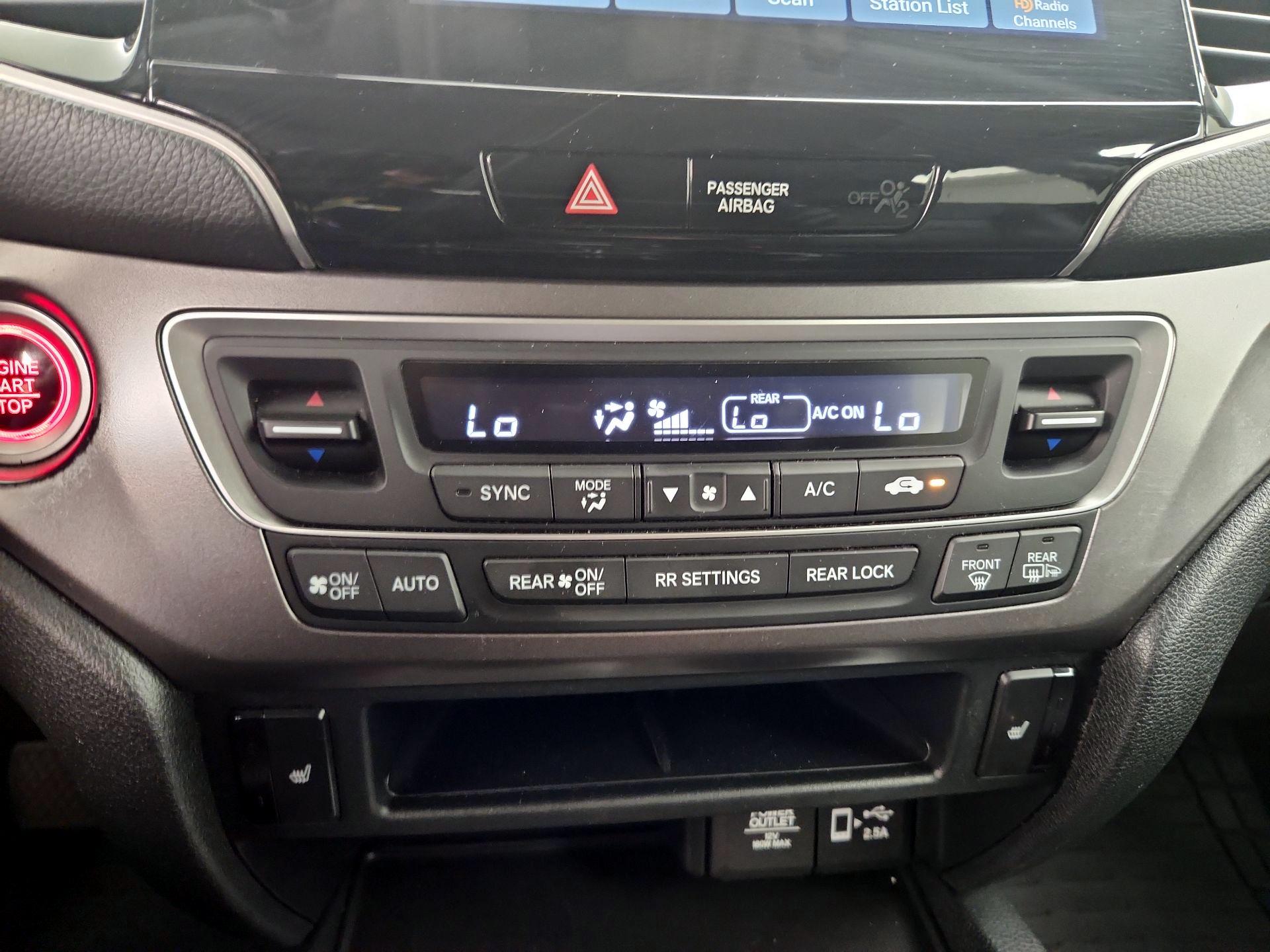 Thumbnail: 2020 Honda Pilot - 16
