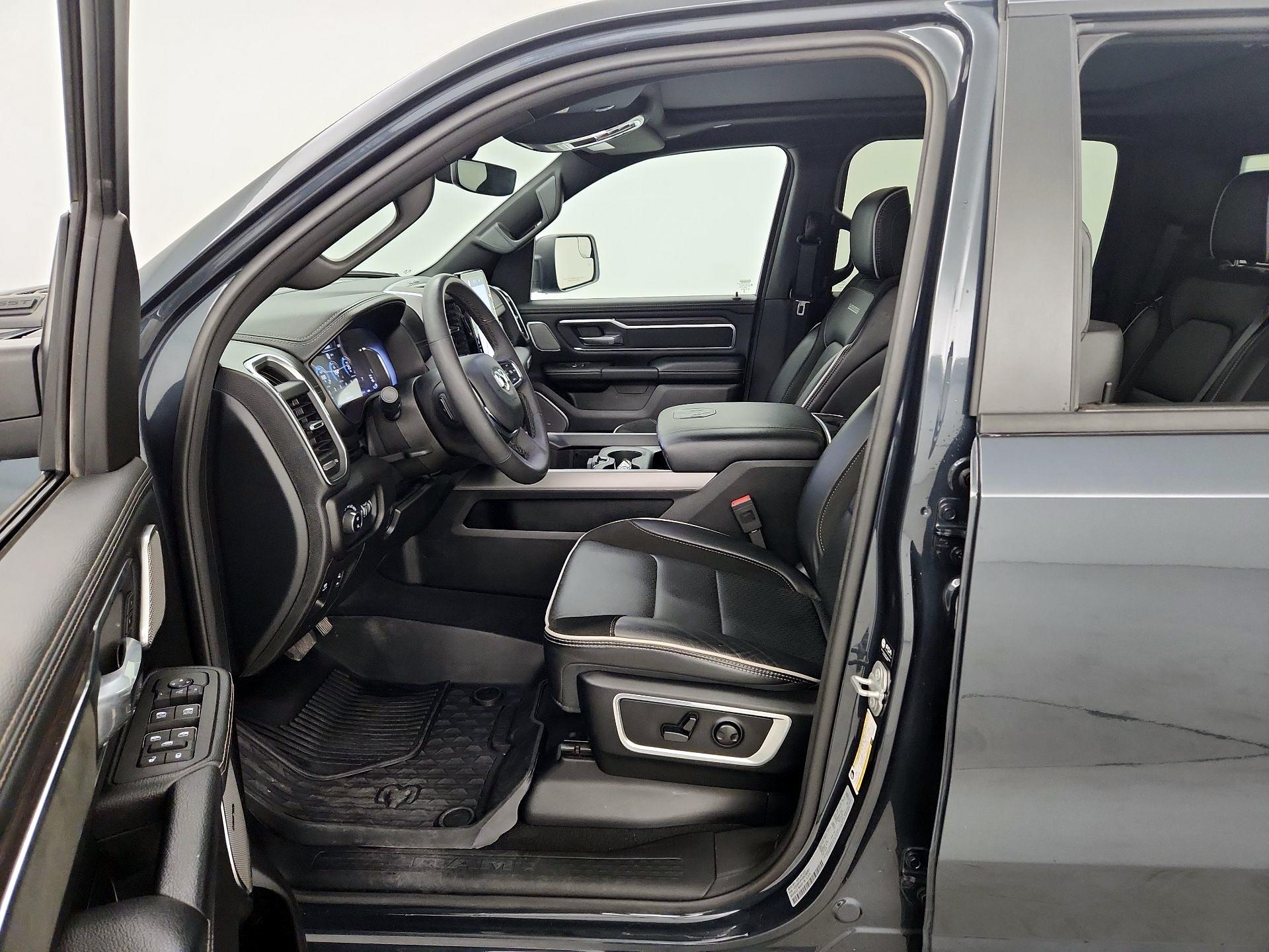 Thumbnail: 2025 RAM 1500 - 11