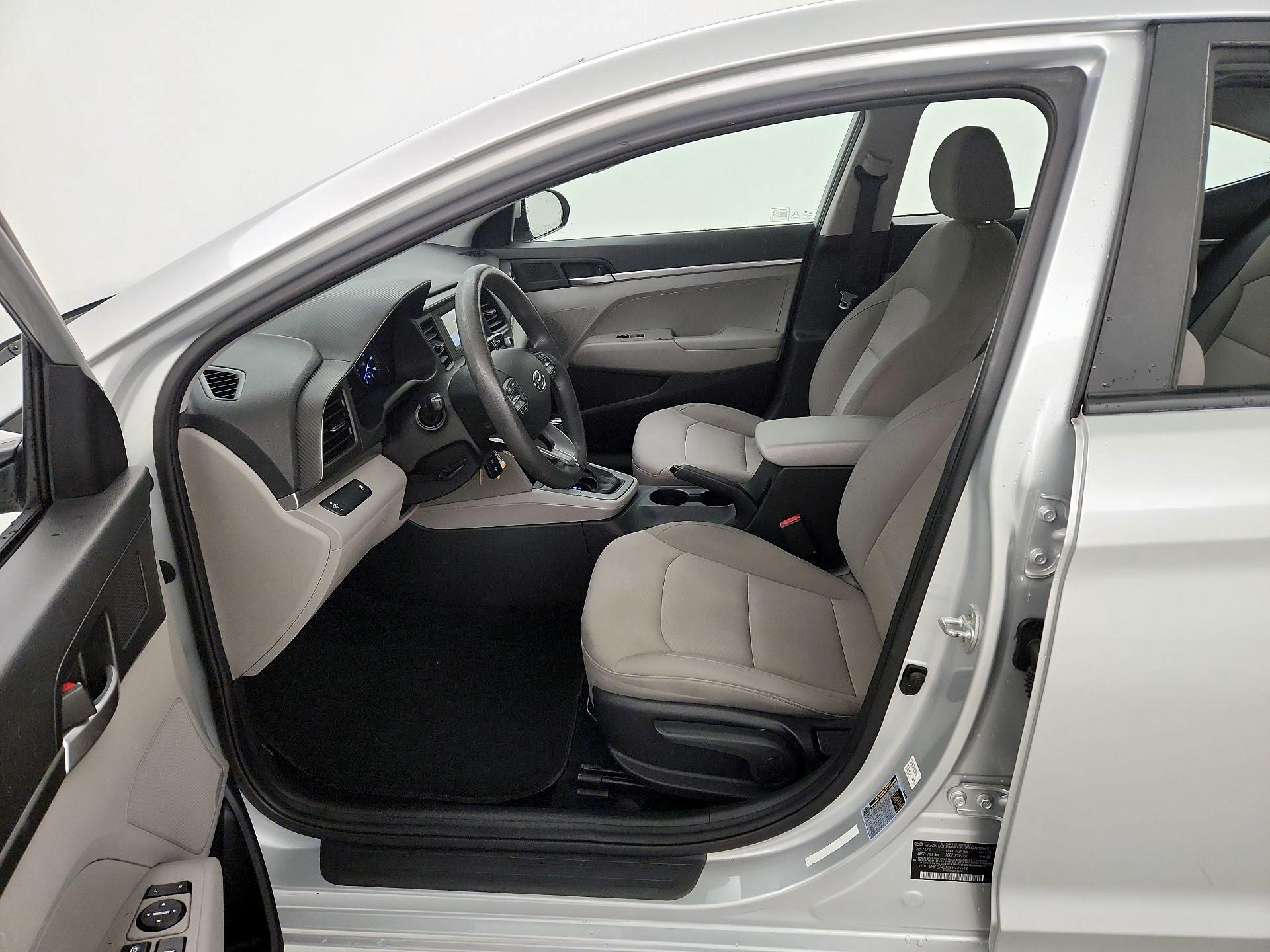 Thumbnail: 2019 Hyundai Elantra - 11