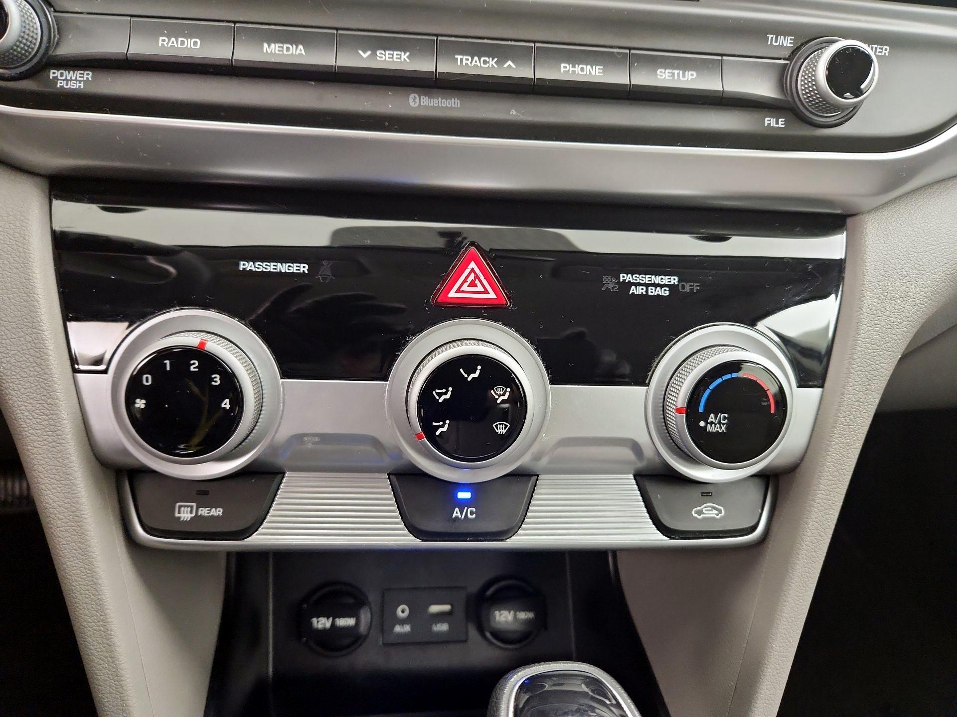 Thumbnail: 2019 Hyundai Elantra - 16