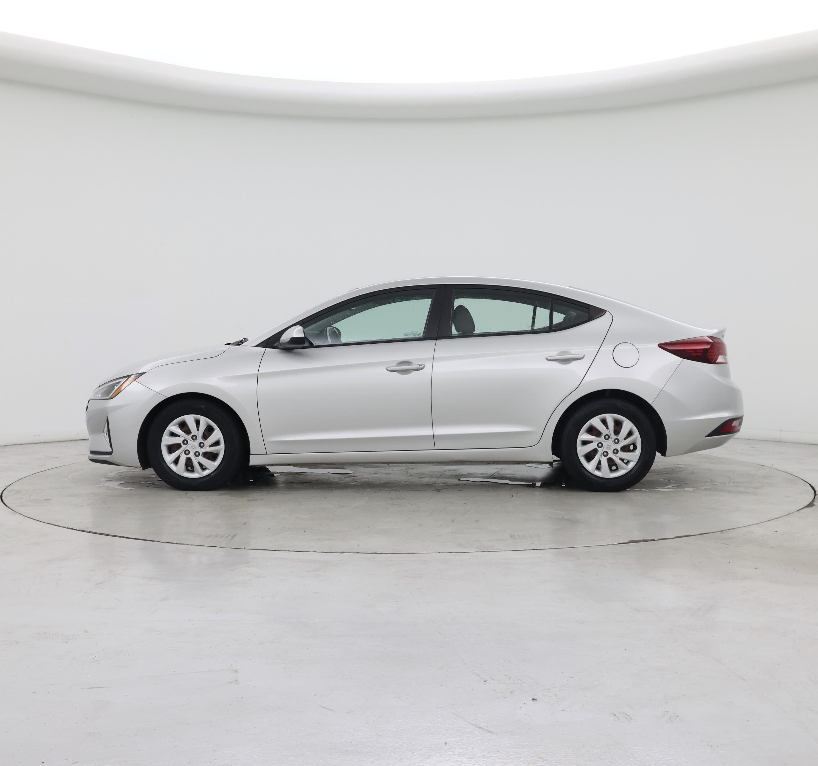 Thumbnail: 2019 Hyundai Elantra - 3