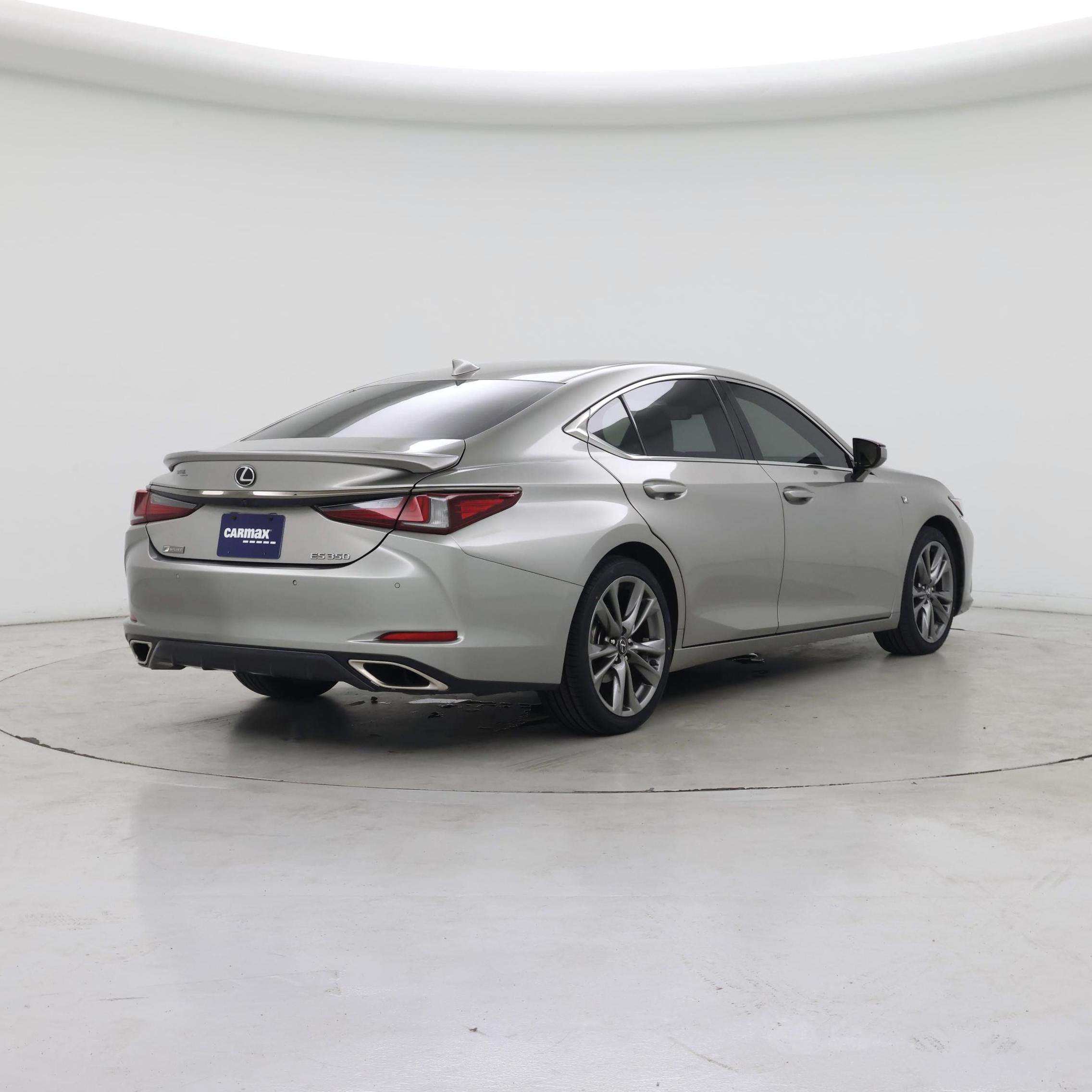 Thumbnail: 2020 Lexus ES - 8