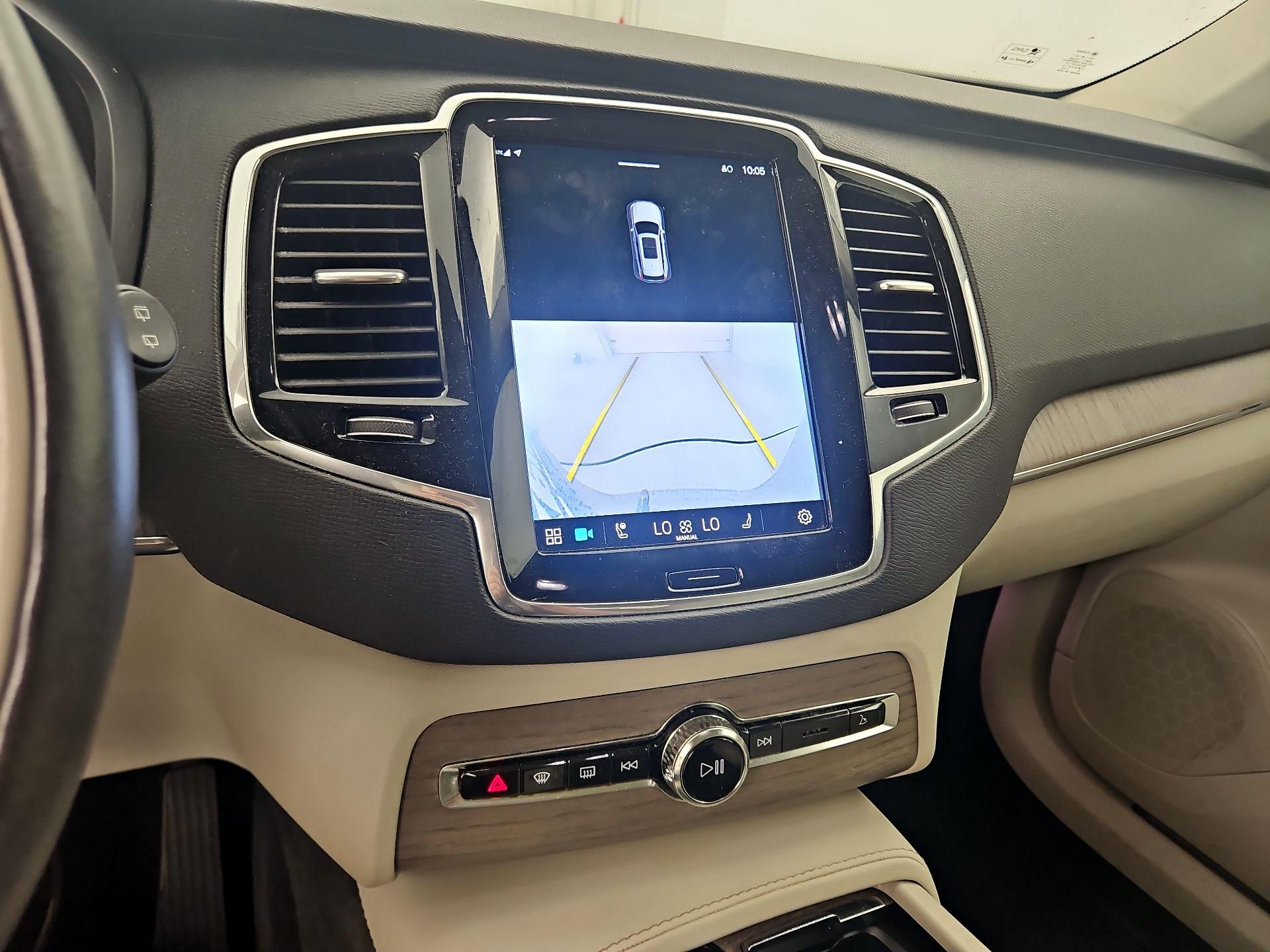 Thumbnail: 2023 Volvo XC90 - 14