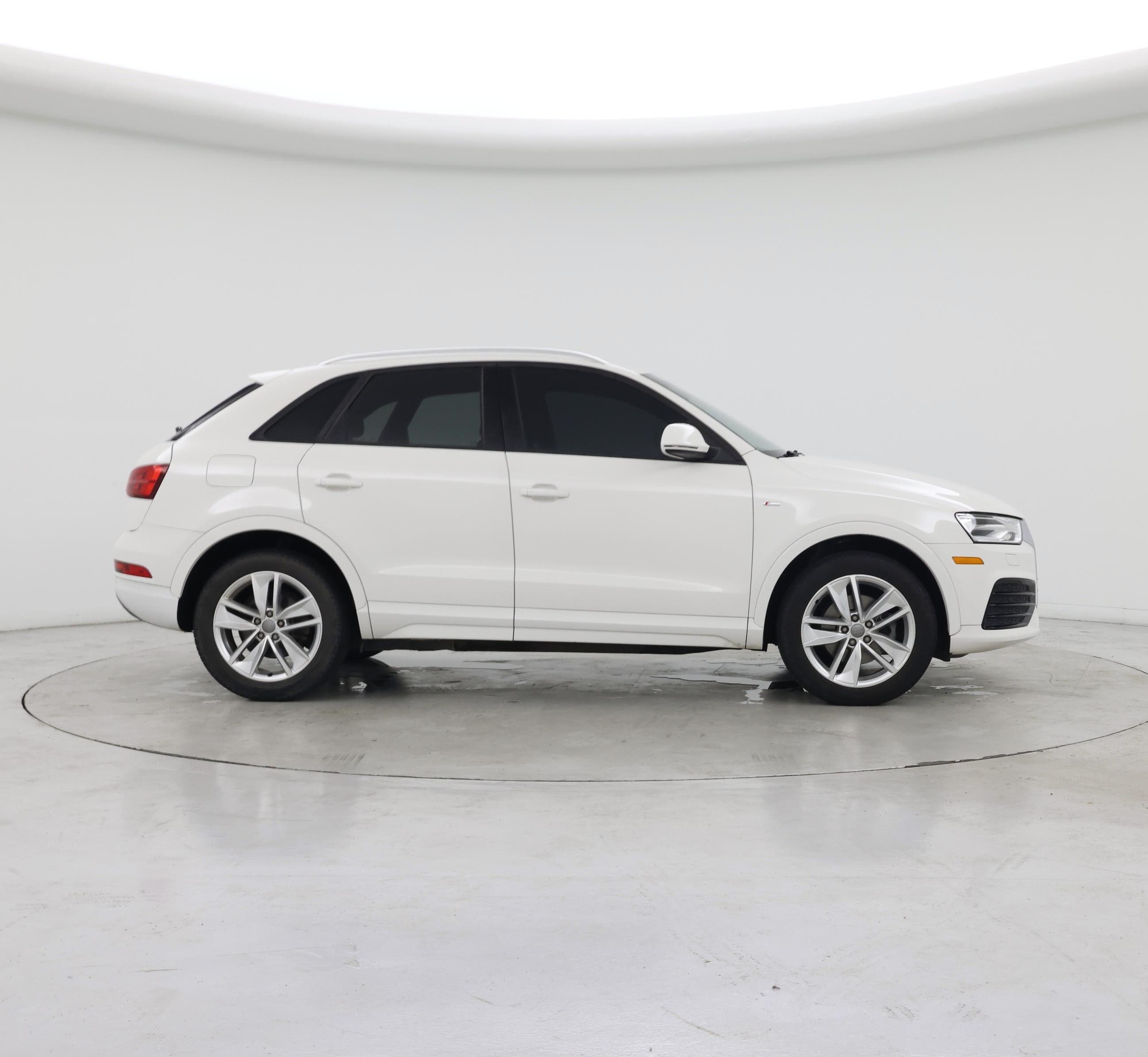 Thumbnail: 2018 Audi Q3 - 7