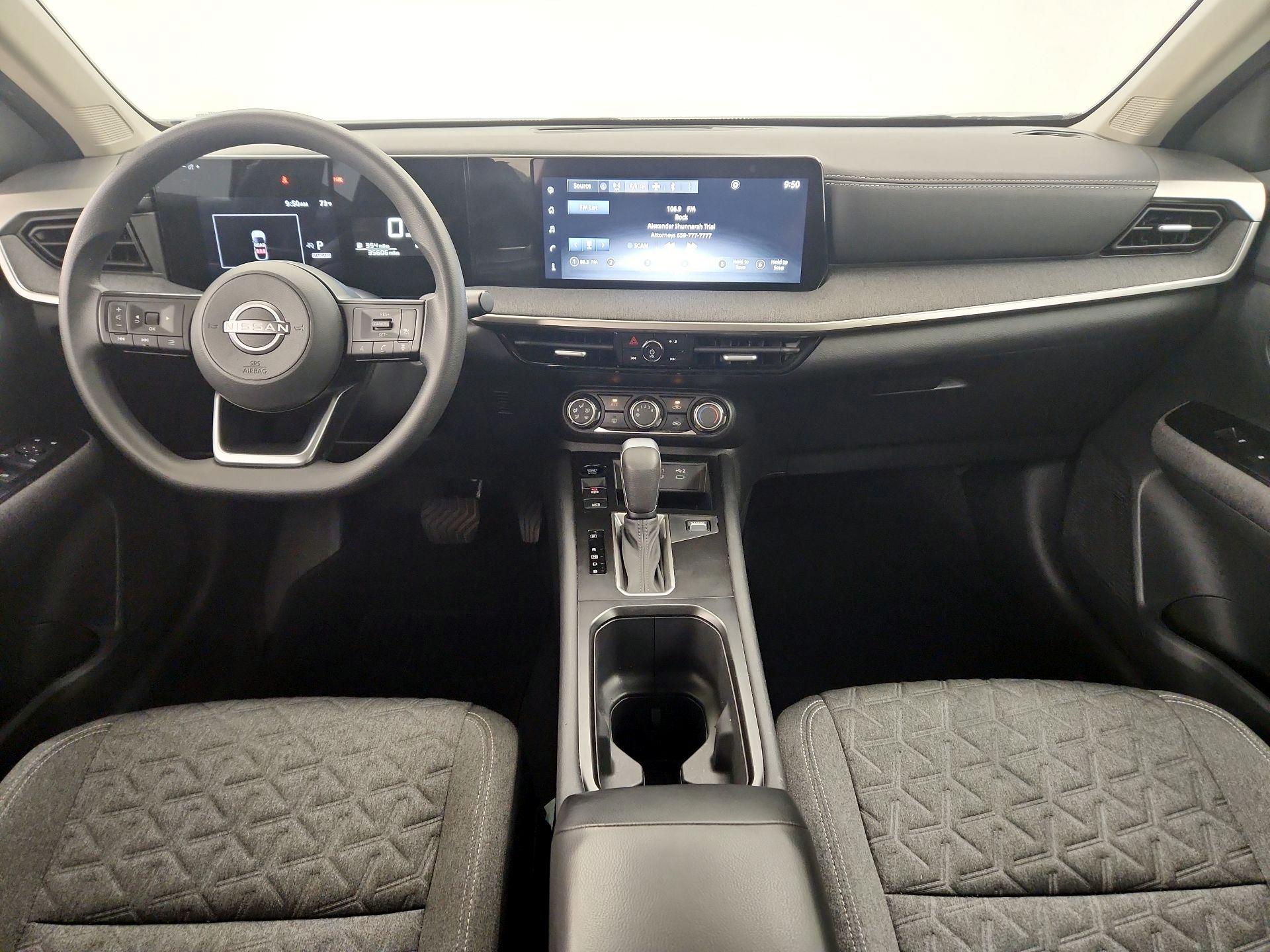 Thumbnail: 2025 Nissan Kicks - 9