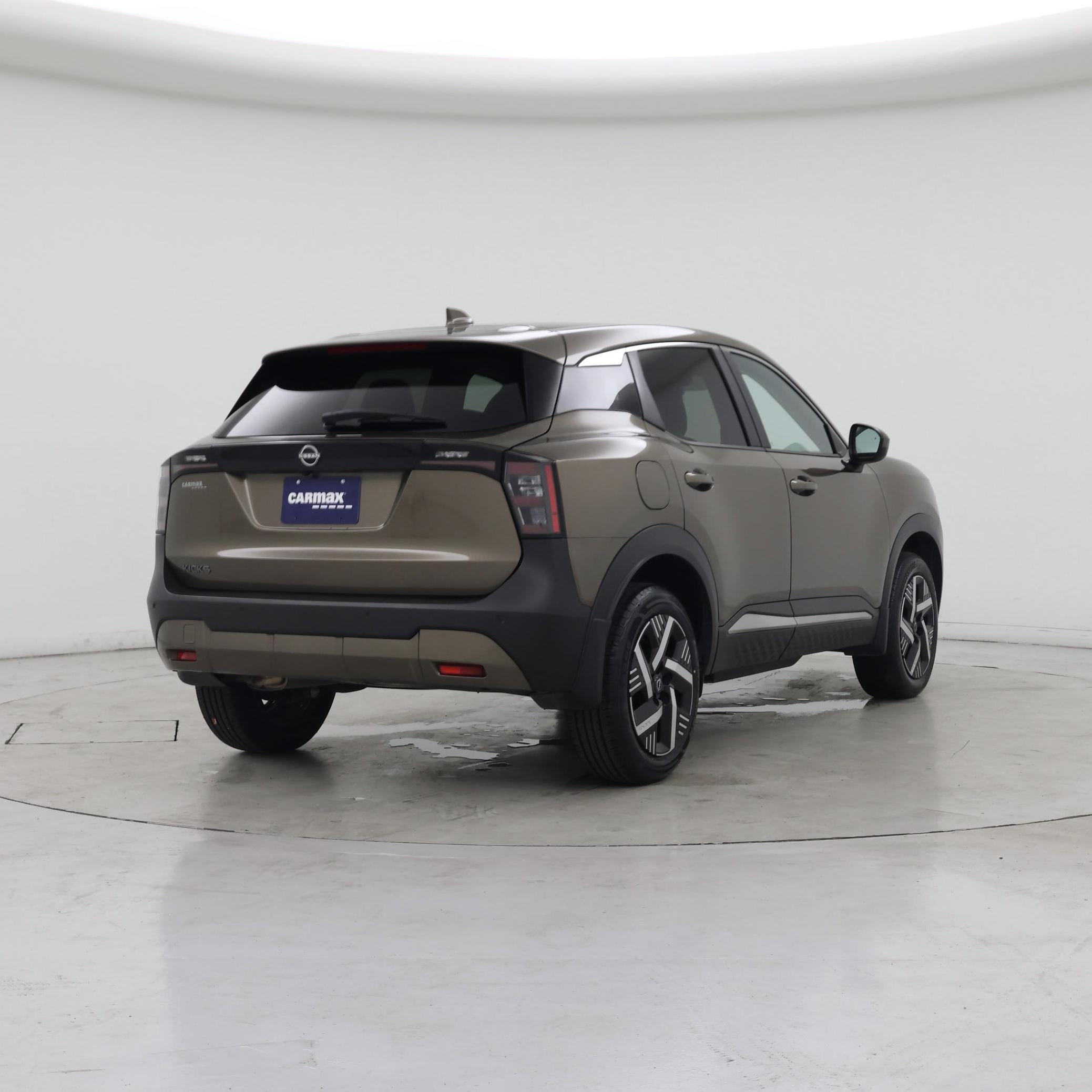 Thumbnail: 2025 Nissan Kicks - 8