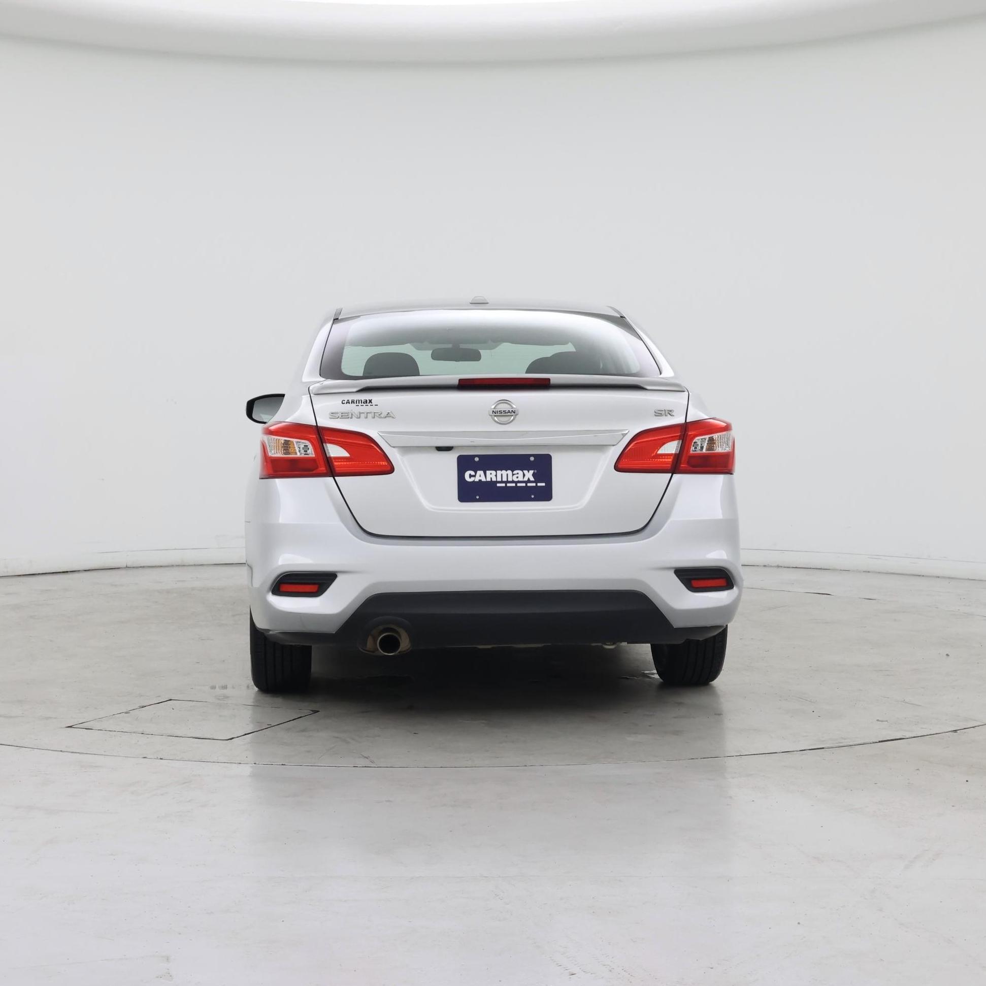 Thumbnail: 2016 Nissan Sentra - 6