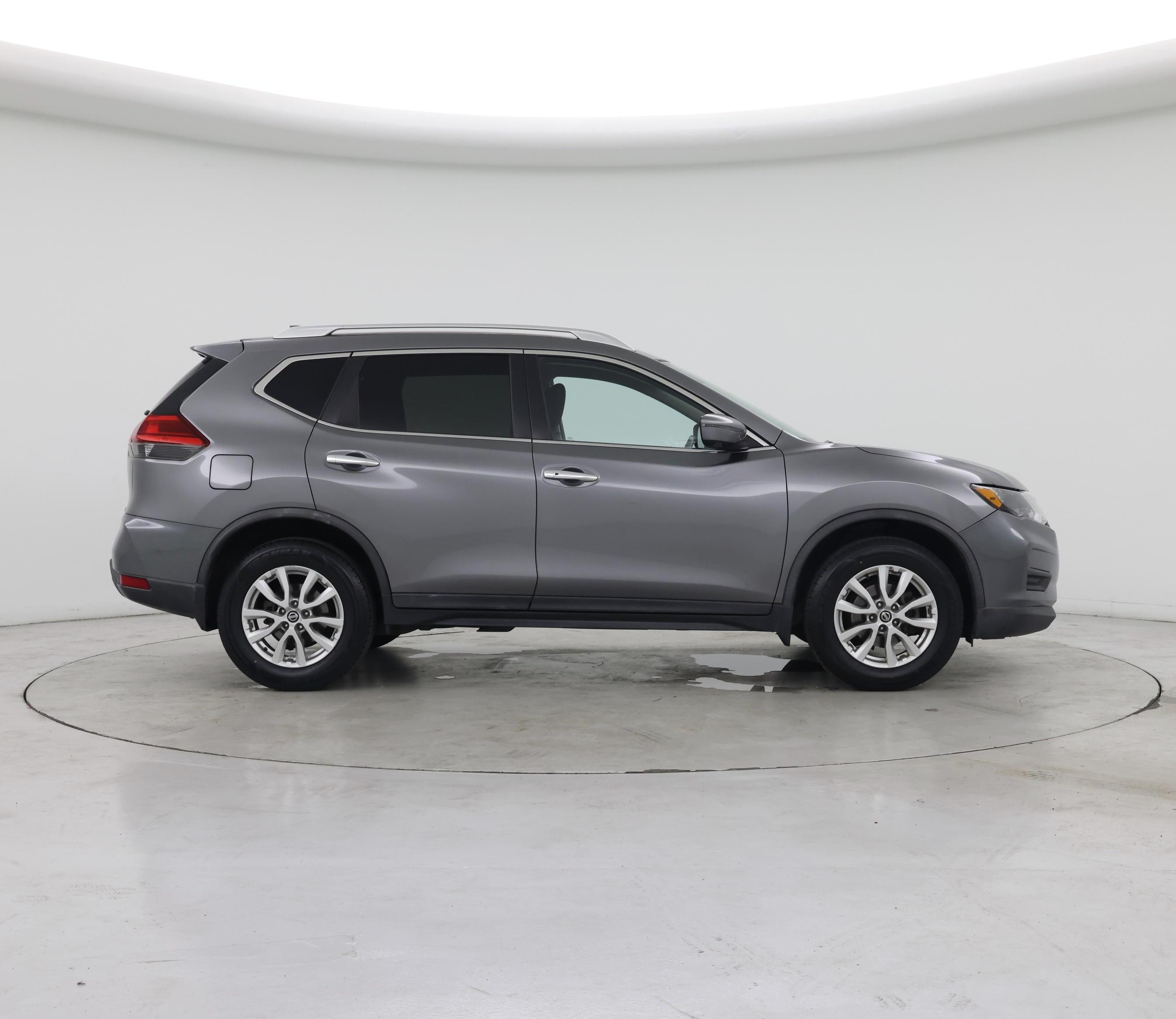 Thumbnail: 2017 Nissan Rogue - 7