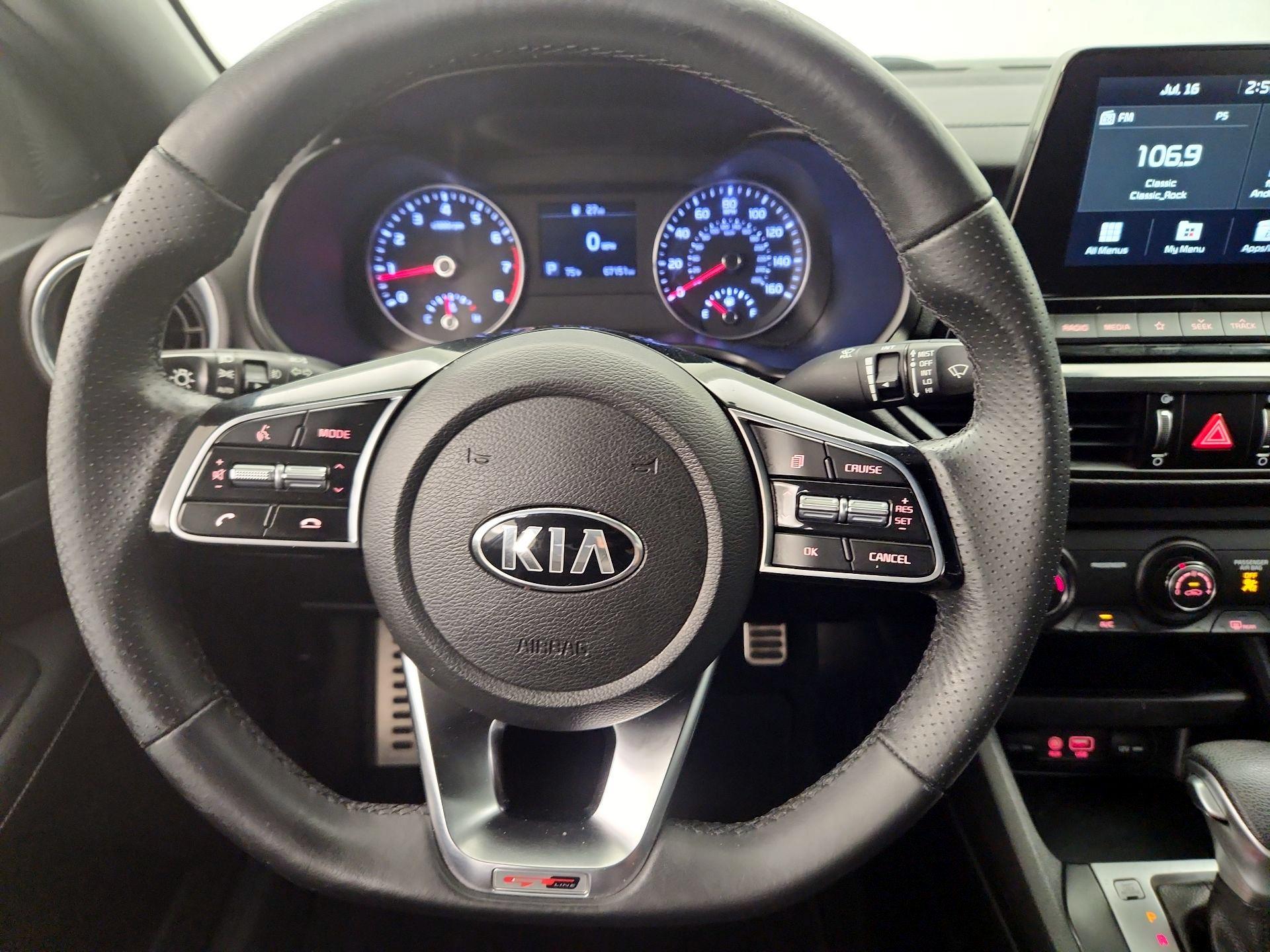 Thumbnail: 2020 Kia Forte - 10