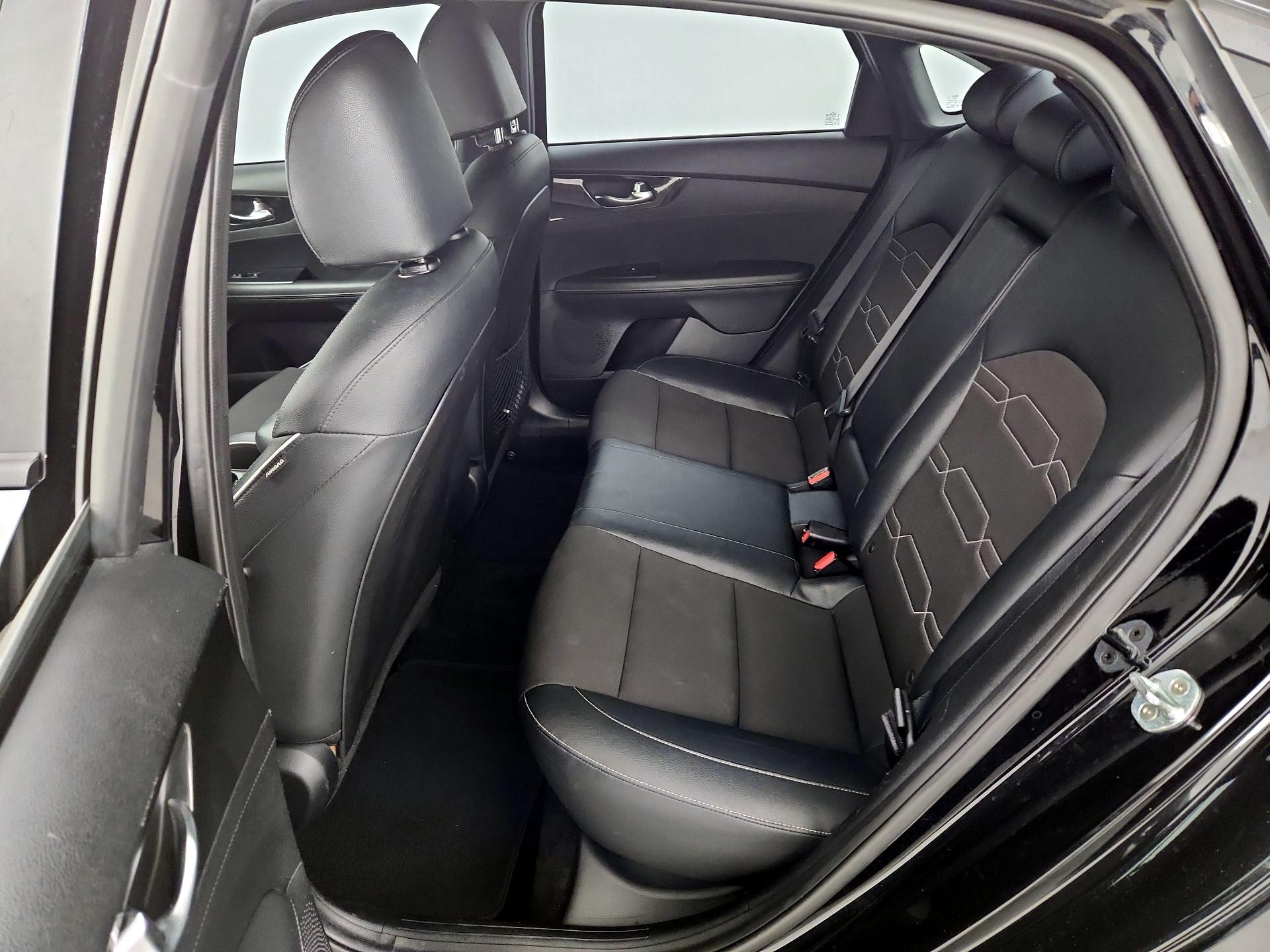 Thumbnail: 2020 Kia Forte - 19