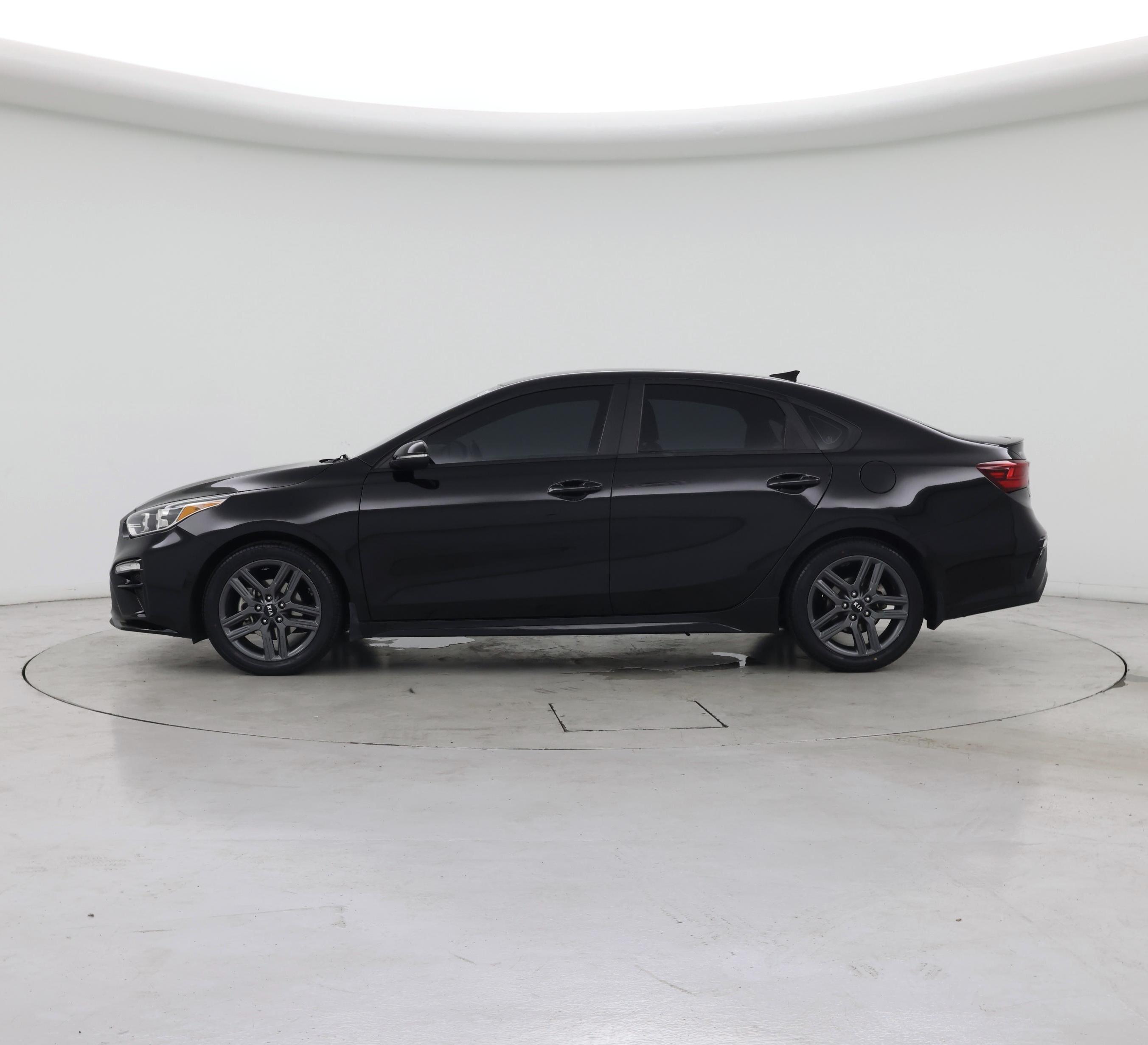 Thumbnail: 2020 Kia Forte - 3