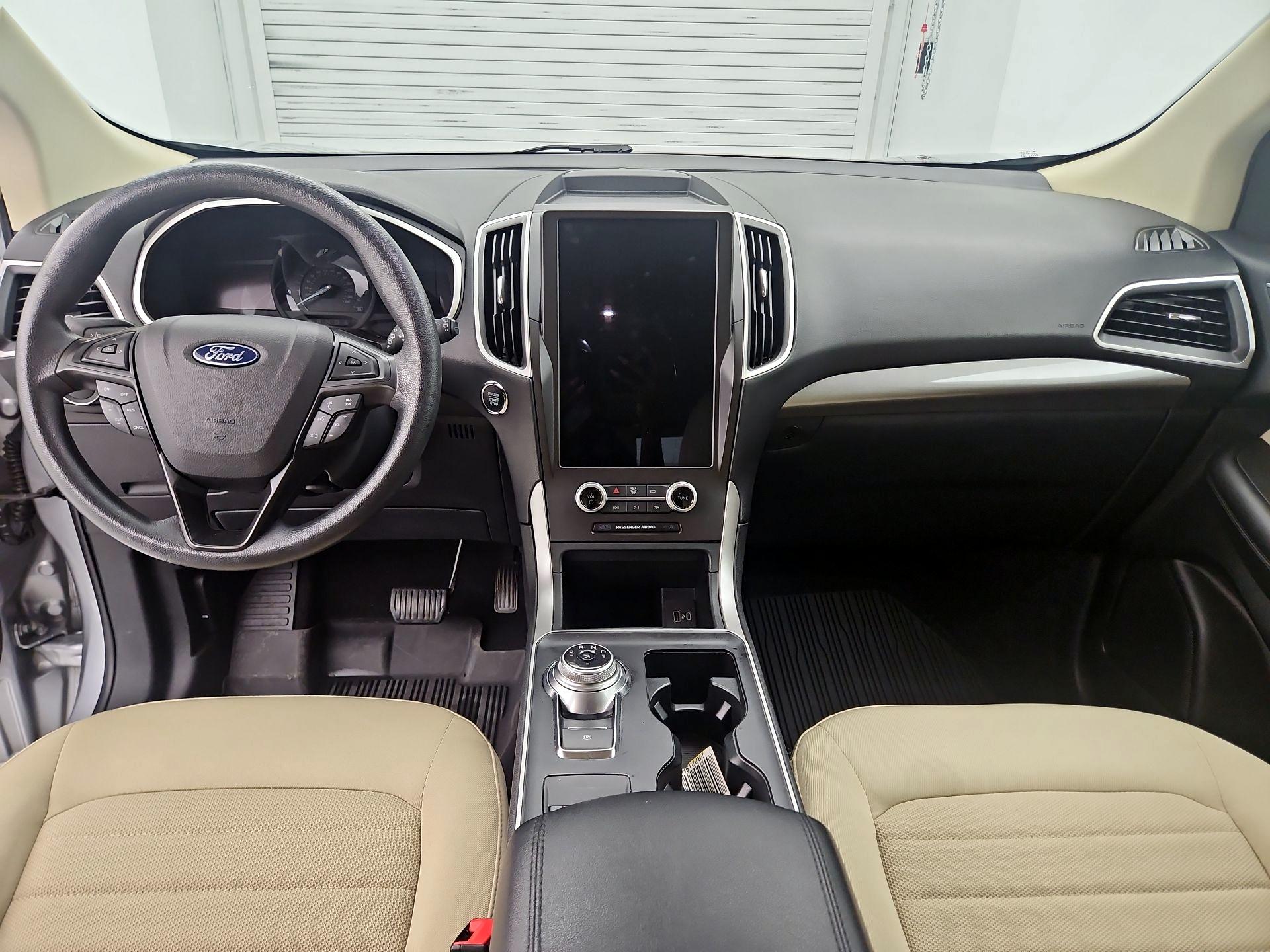 Thumbnail: 2021 Ford Edge - 9