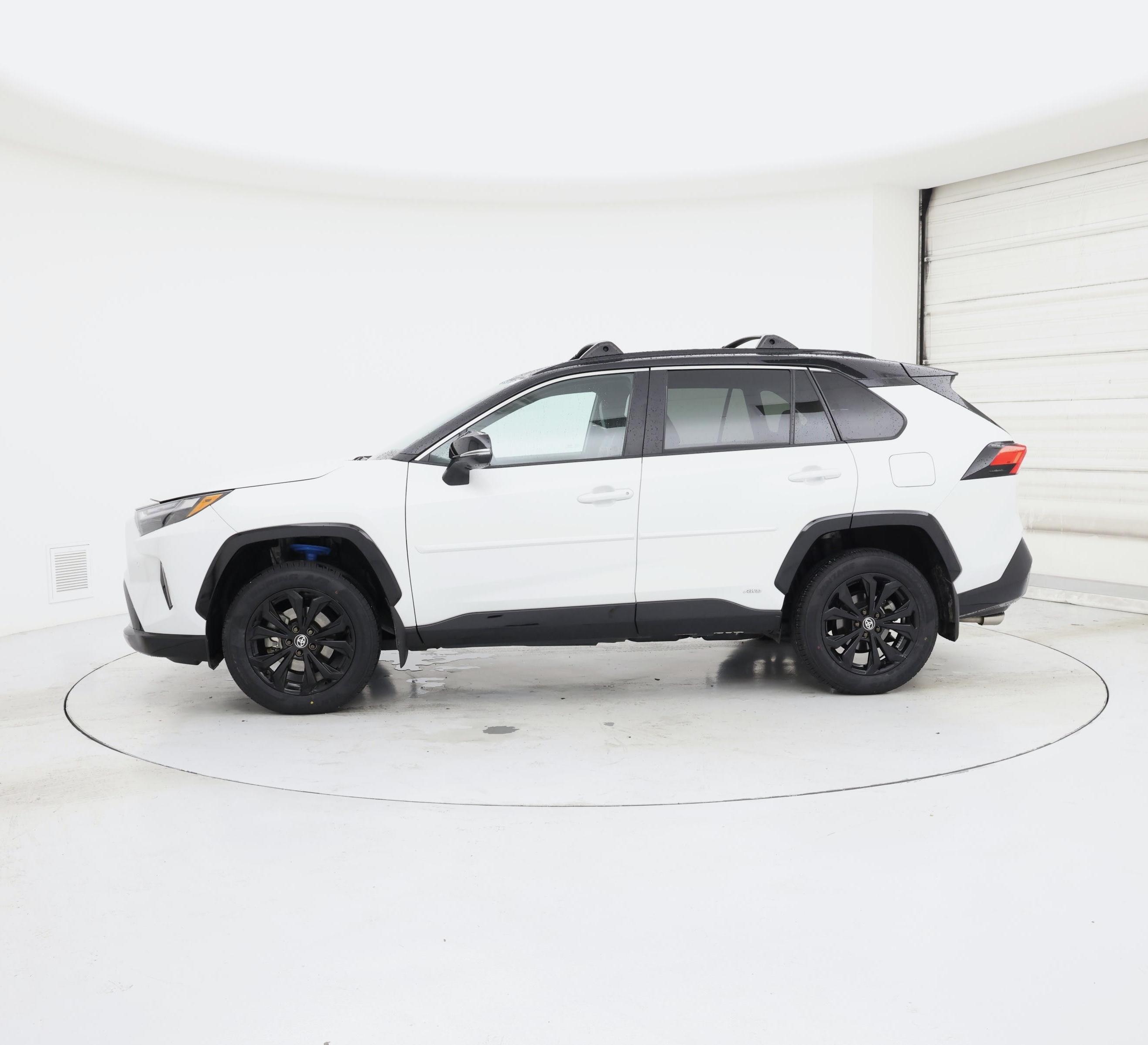Thumbnail: 2024 Toyota RAV4 - 3