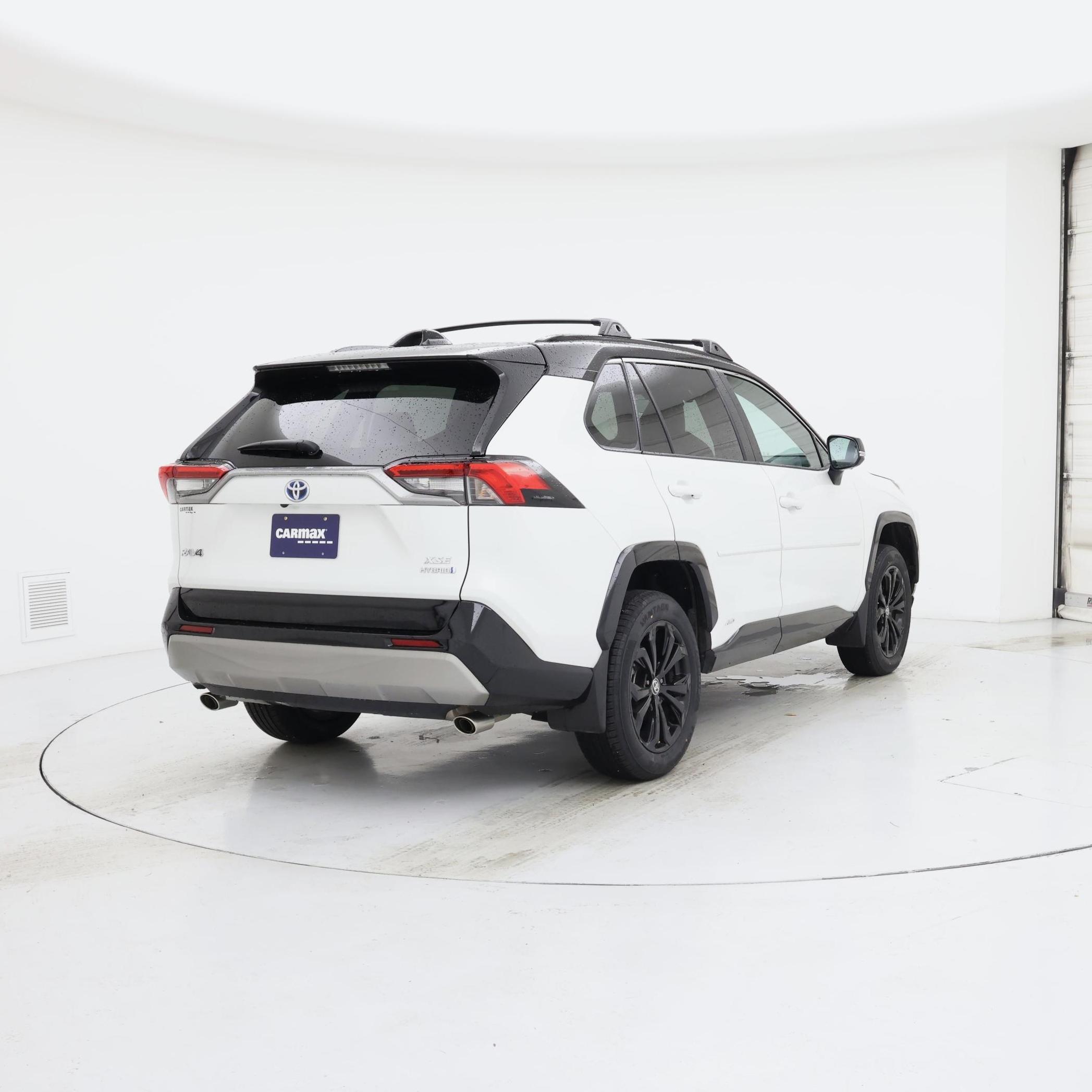 Thumbnail: 2024 Toyota RAV4 - 8
