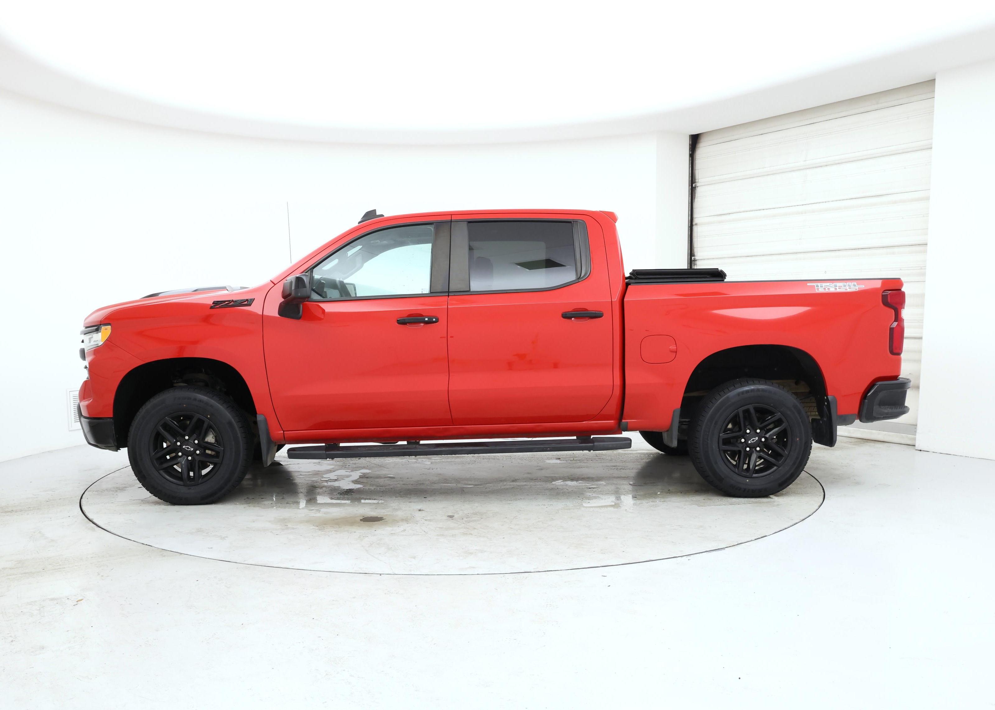 Thumbnail: 2023 Chevrolet Silverado 1500 - 3