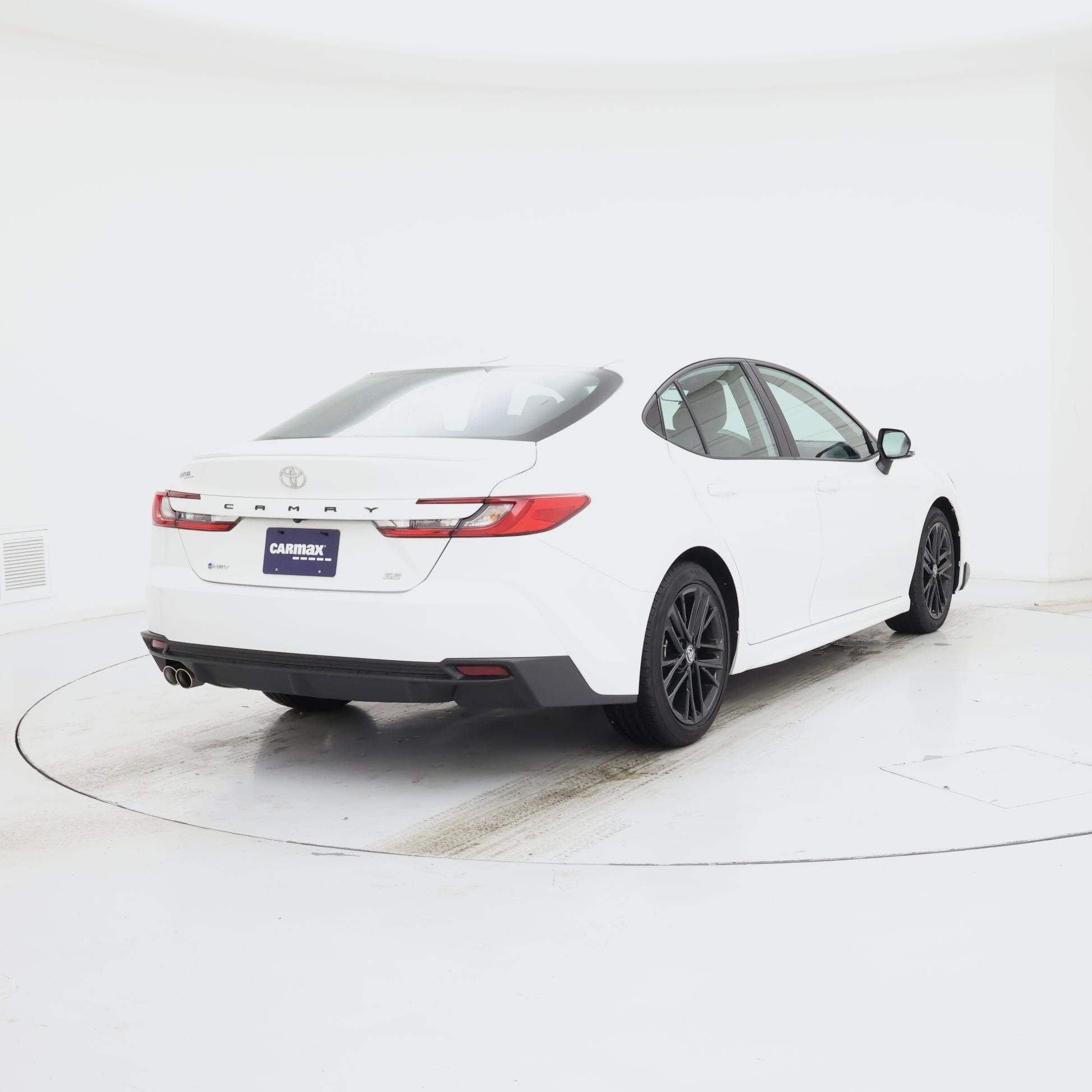 Thumbnail: 2025 Toyota Camry - 8